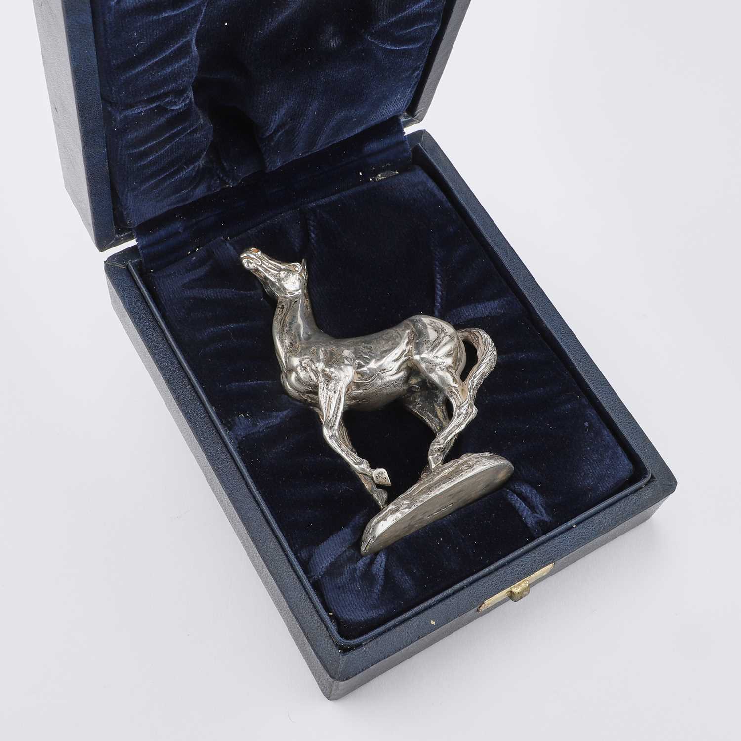 LORNE MCKEAN: AN ELIZABETH II SILVER MODEL OF A HORSE - Image 3 of 4