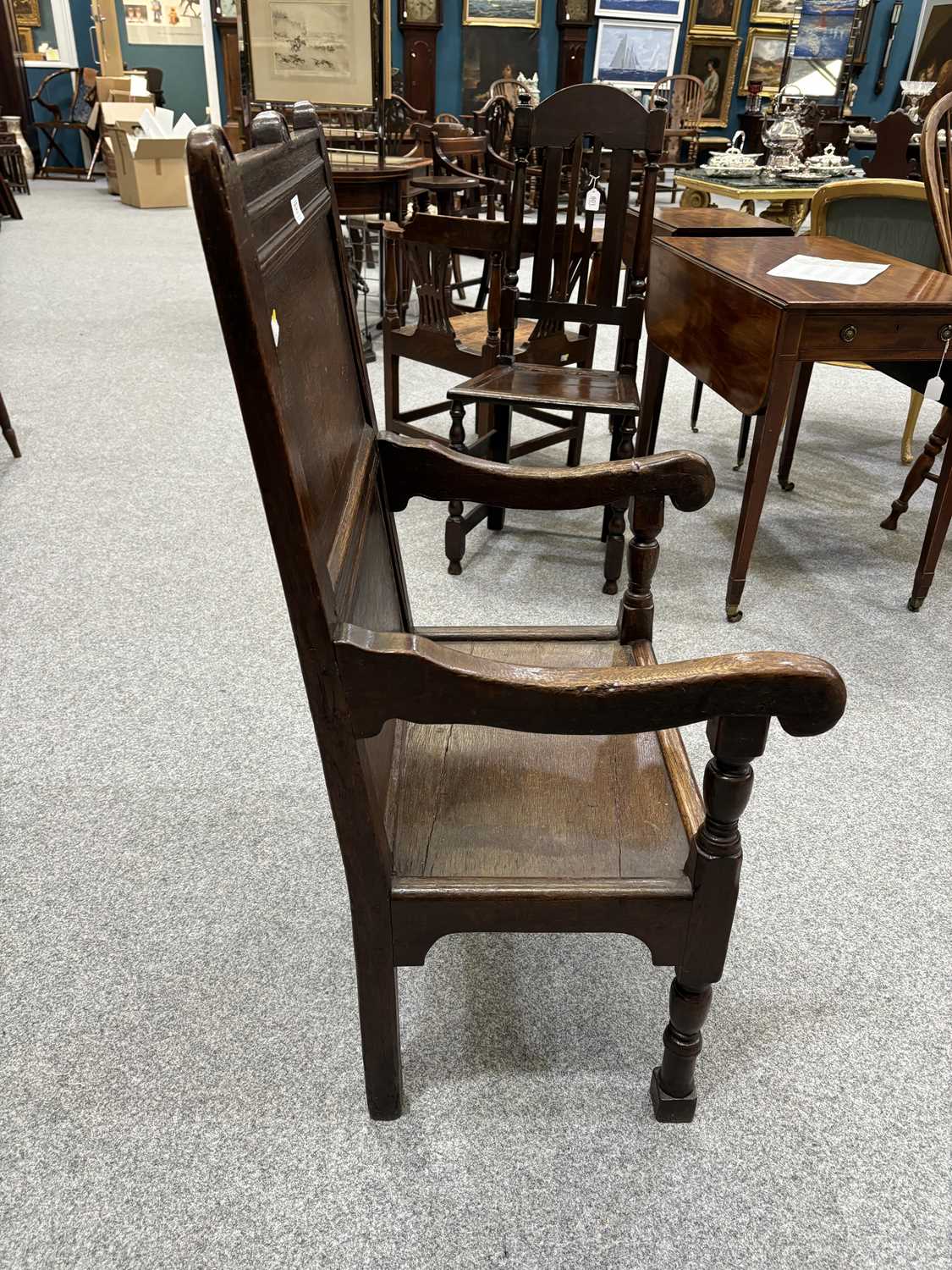 AN 18TH CENTURY OAK WAINSCOT CHAIR - Image 2 of 7