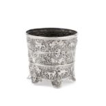 AN EDWARDIAN SILVER CACHEPOT