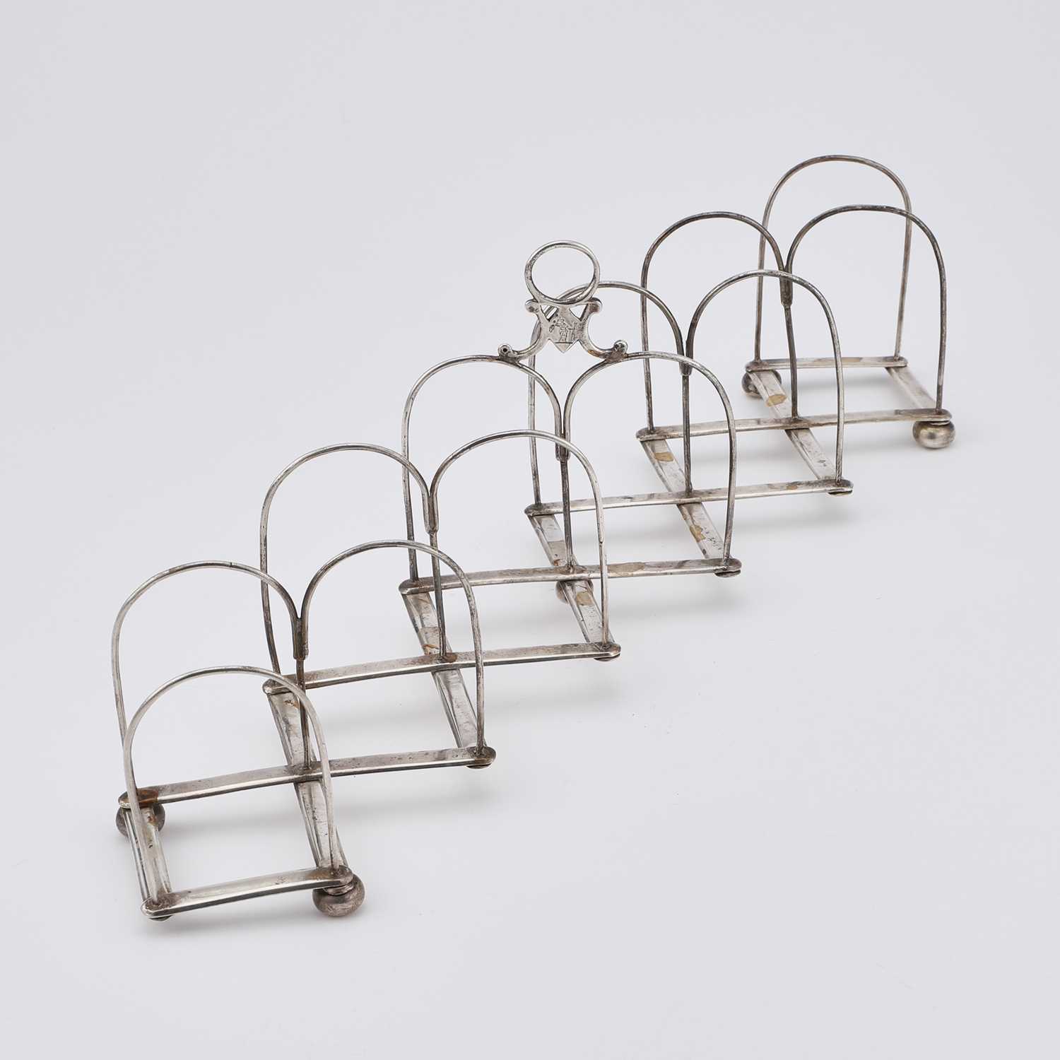 AN INDIAN COLONIAL SILVER EXPANDING TOAST RACK - Image 2 of 3