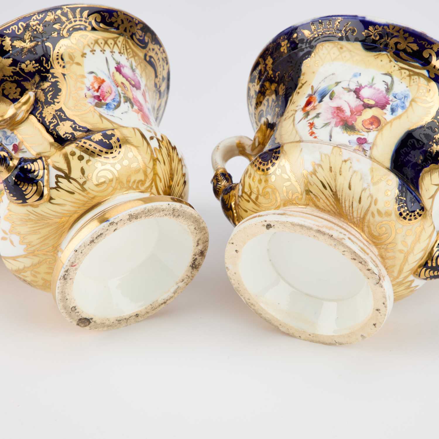 A PAIR OF ENGLISH PORCELAIN WARWICK VASES, 19TH CENTURY - Image 2 of 2