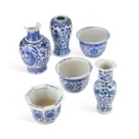 A GROUP OF CHINESE BLUE AND WHITE PORCELAIN