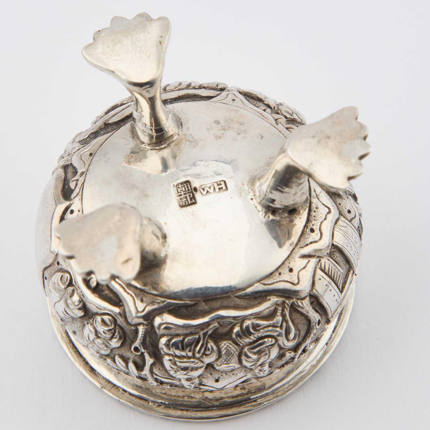 A PAIR OF CHINESE EXPORT SILVER SALTS - Image 3 of 3