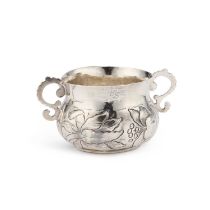 A 17TH CENTURY PROVINCIAL SILVER PORRINGER