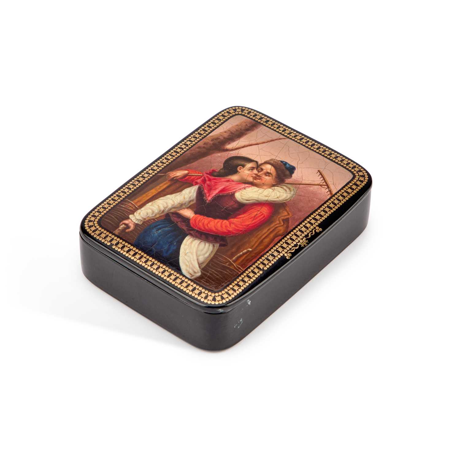 A RUSSIAN LACQUER BOX, CIRCA 1910