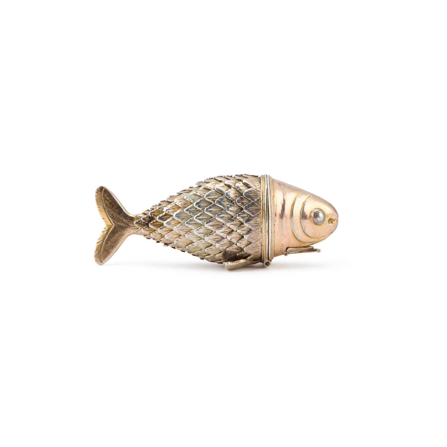 A FOREIGN SILVER-GILT FISH-FORM ARTICULATED SNUFF BOX