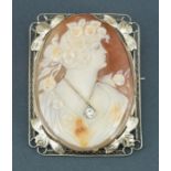 White gold Shell cameo Brooch