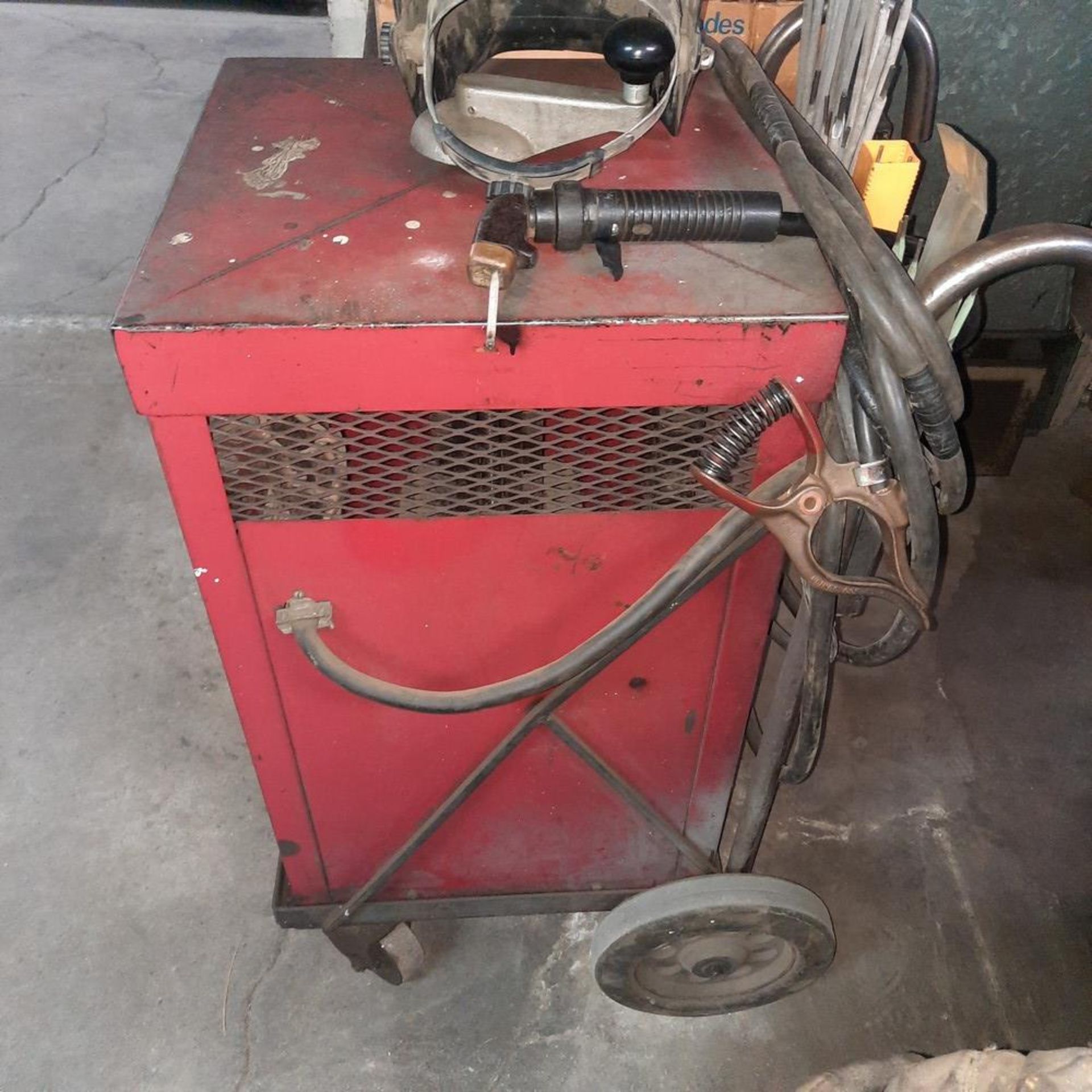 Mobile Arc Welding Machine, c/w Access. - Image 6 of 9