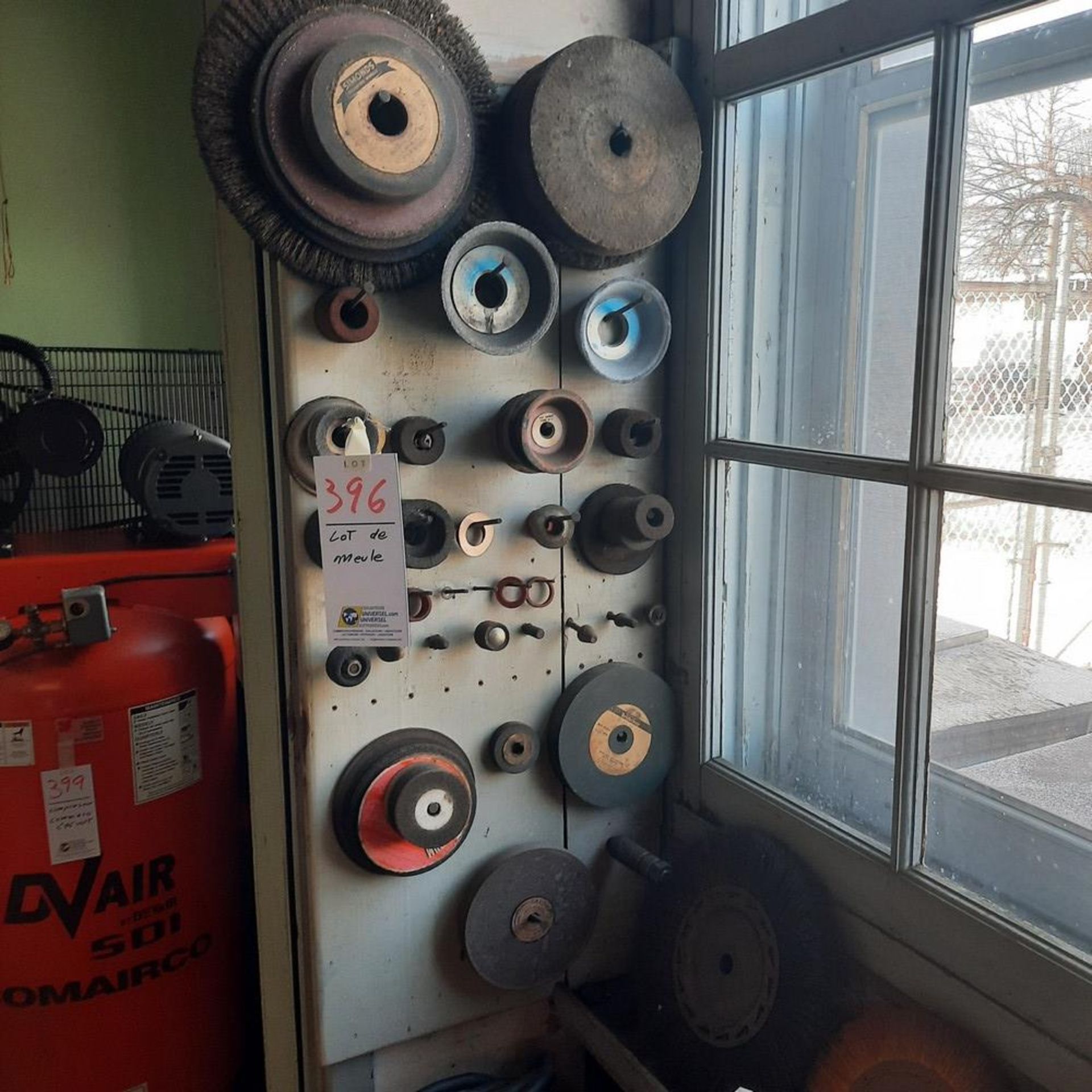 LOT: Asst. Grinding Wheels