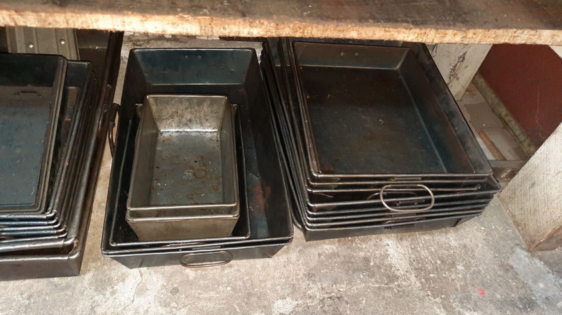 LOT: Asst. Metal Pans - Image 3 of 3