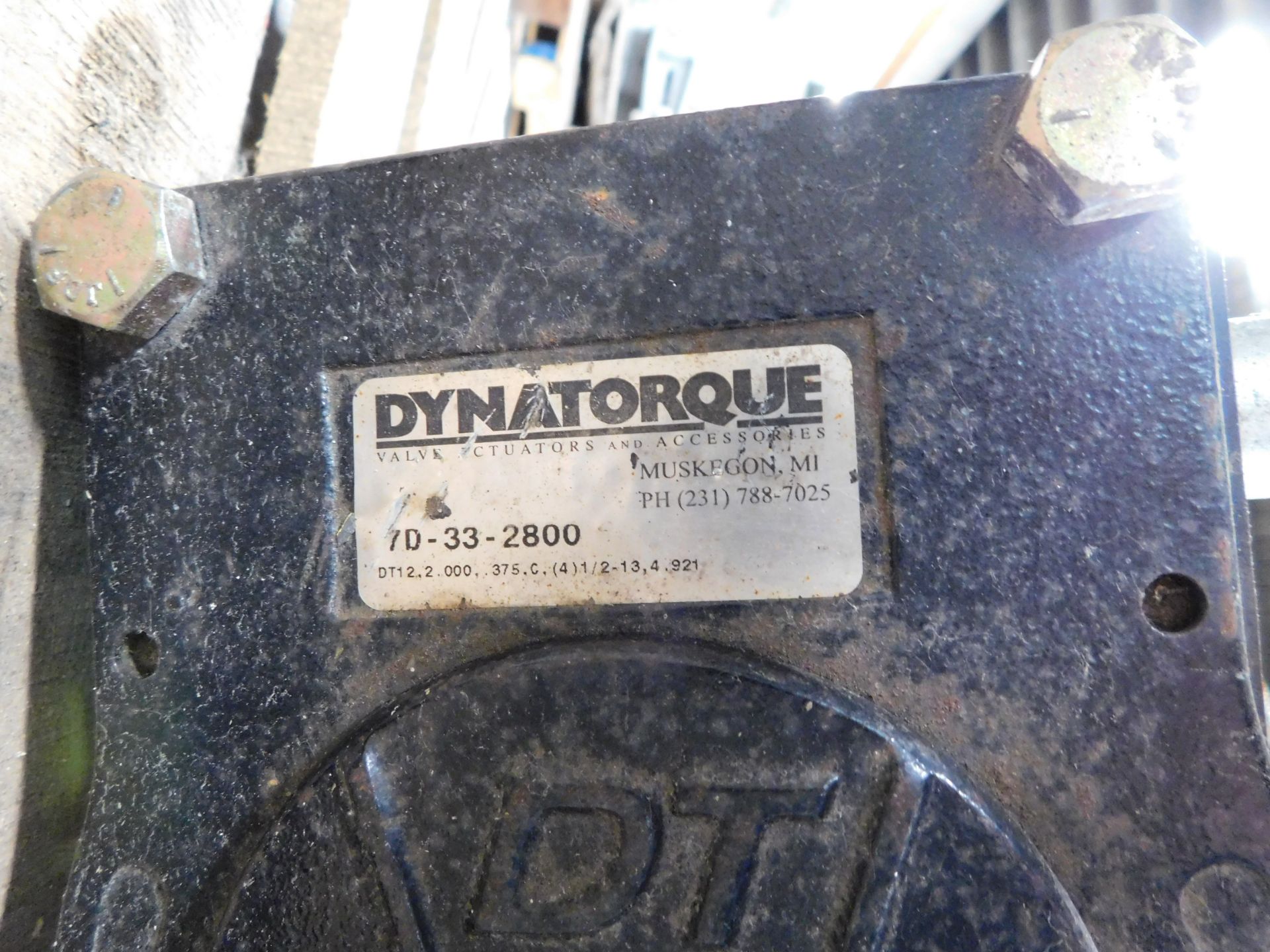 LOT OF (2) DYNATORQUE ACTUATORS W/ APOLLO VALVES. #: 7D-33-2800 - Image 2 of 3