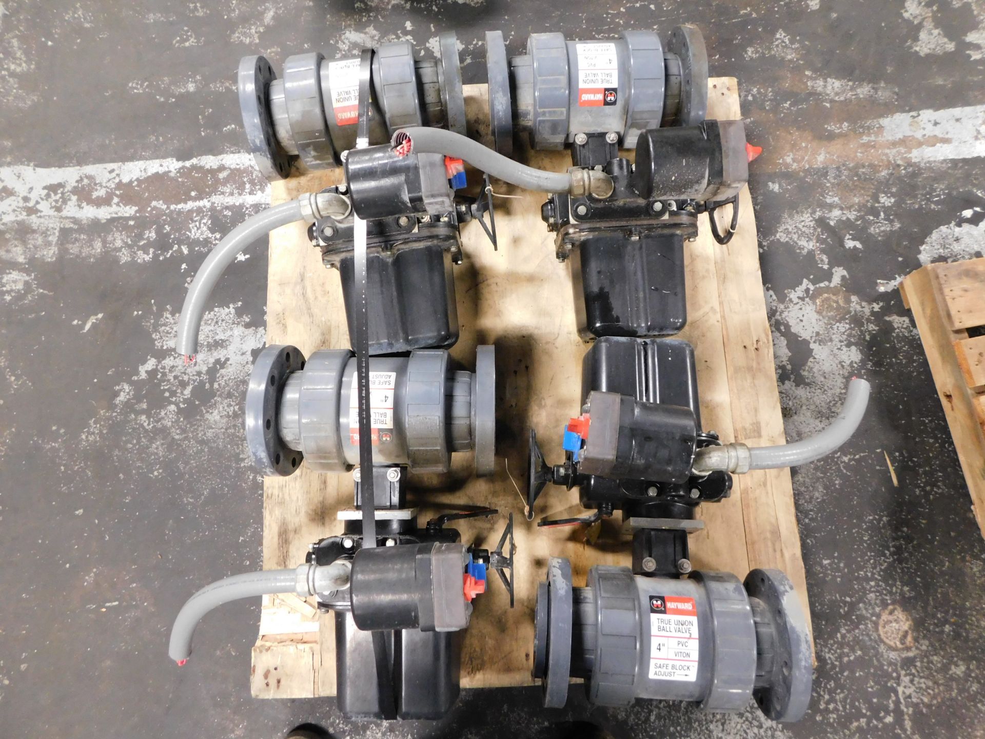 LOT OF (4) LIMITORQUE ACTUATORS W/ 4" HAYWARD BALL VALVES