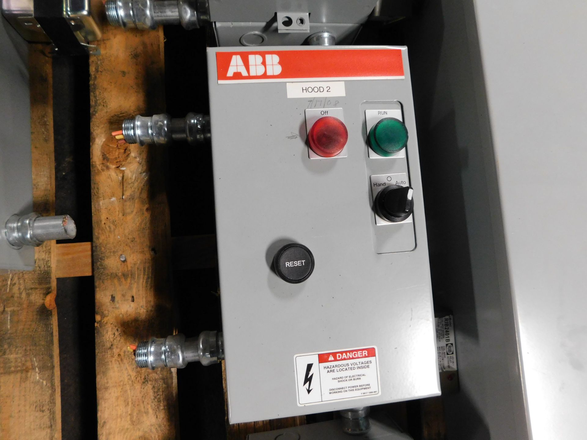 LOT OF (4) ABB AND EATON SWITCHES - Image 2 of 5