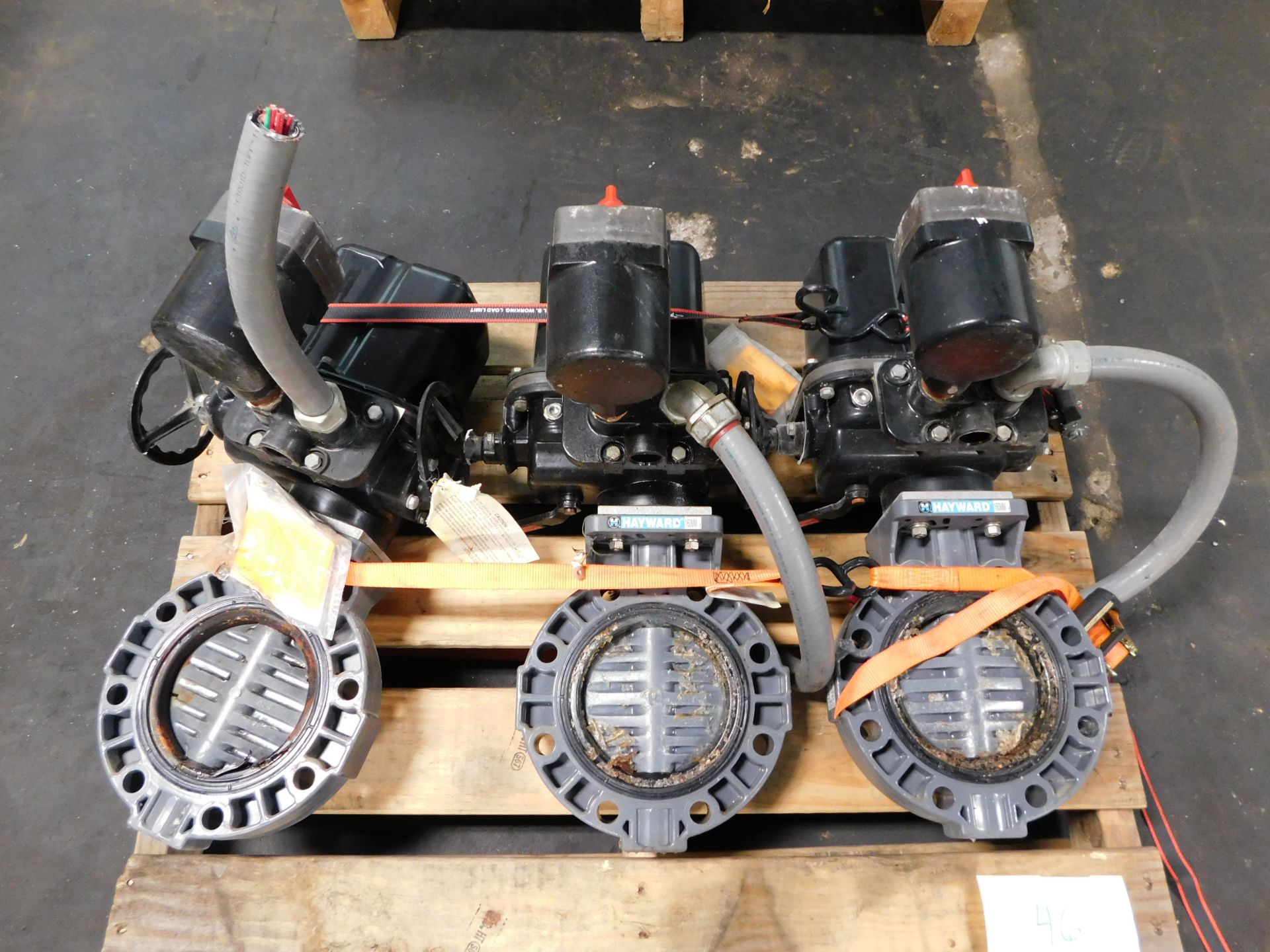 LOT OF (3) LIMITORQUE ACTUATORS W/ 6" HAYWARD BUTTERFLY VALVES