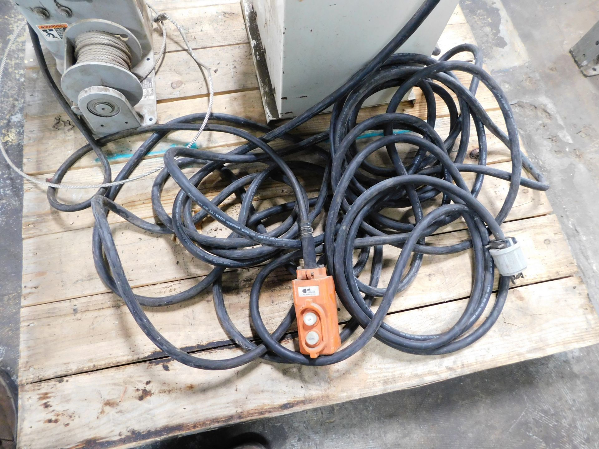 LOT OF A THERN WINCH AND A BLADE WELDER - Image 6 of 6