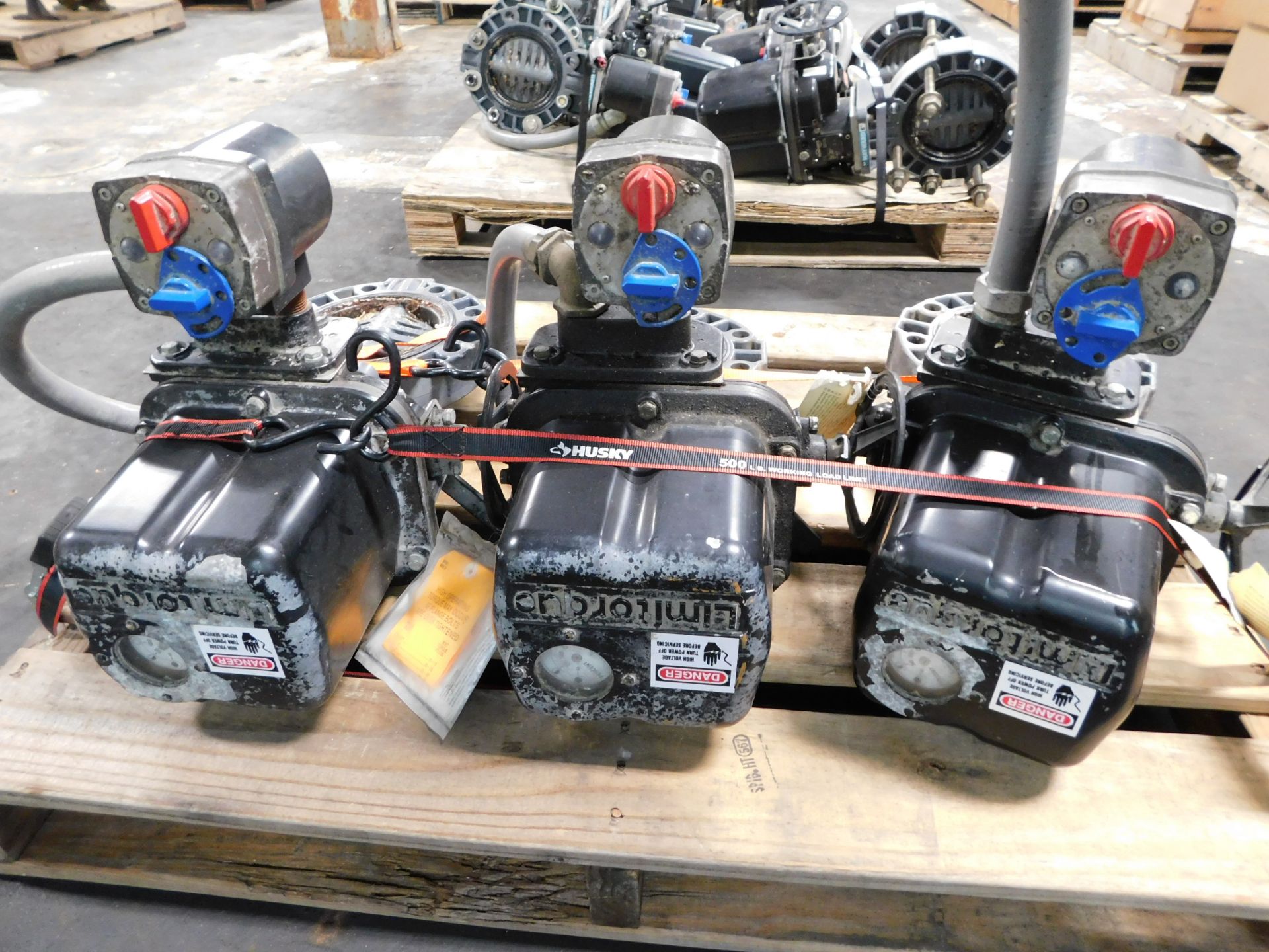 LOT OF (3) LIMITORQUE ACTUATORS W/ 6" HAYWARD BUTTERFLY VALVES - Image 2 of 3