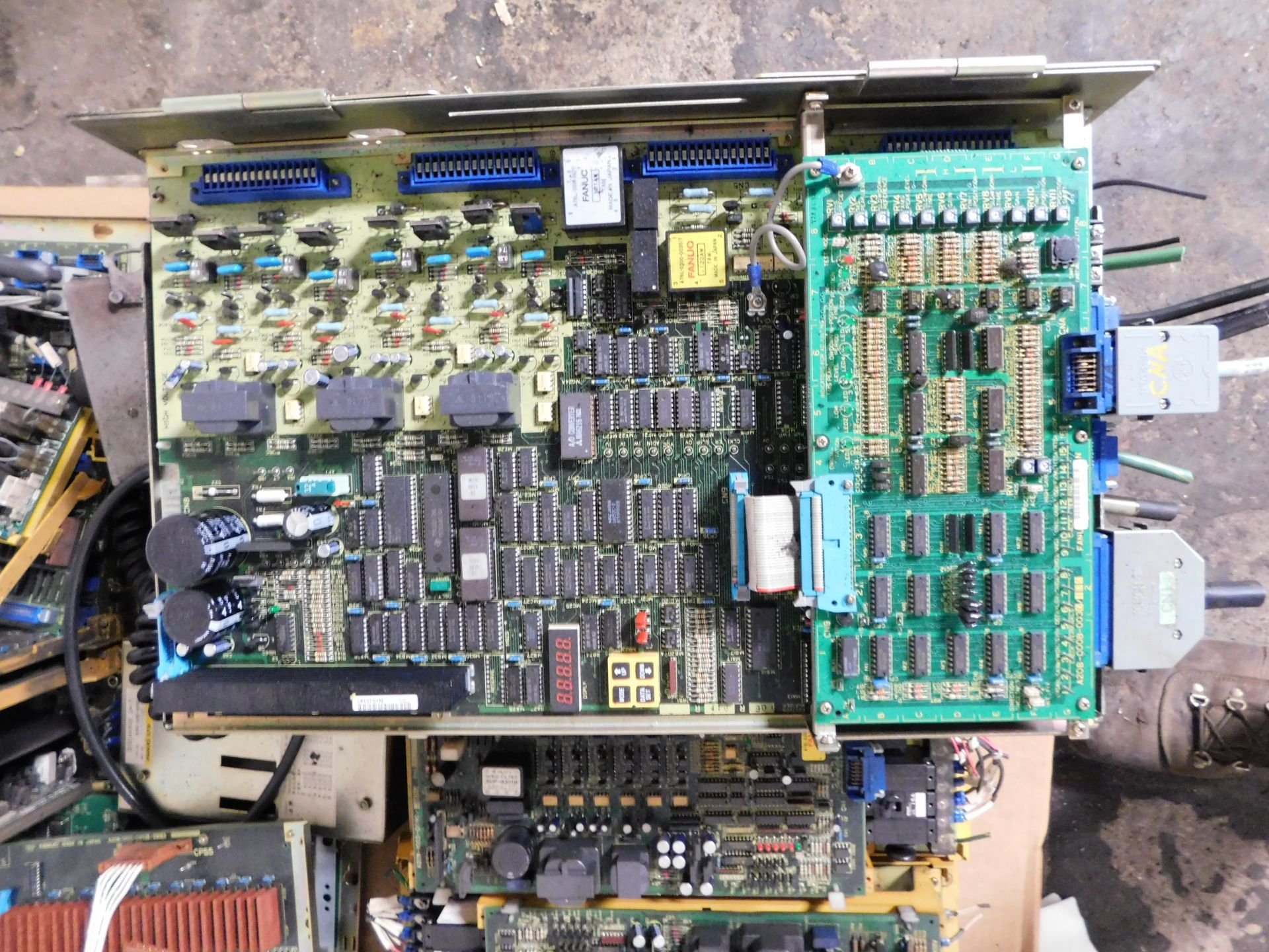 LOT OF MISCELLANEOUS DRIVES AND CPU BOARDS. FANUC - Image 2 of 5