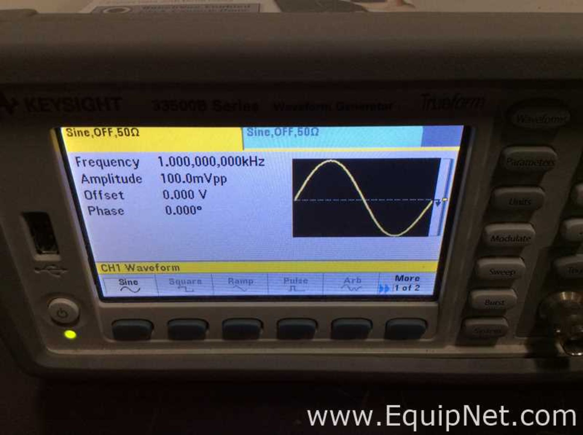 Keysight Technologies 33500B Waveform Generator - Image 2 of 4