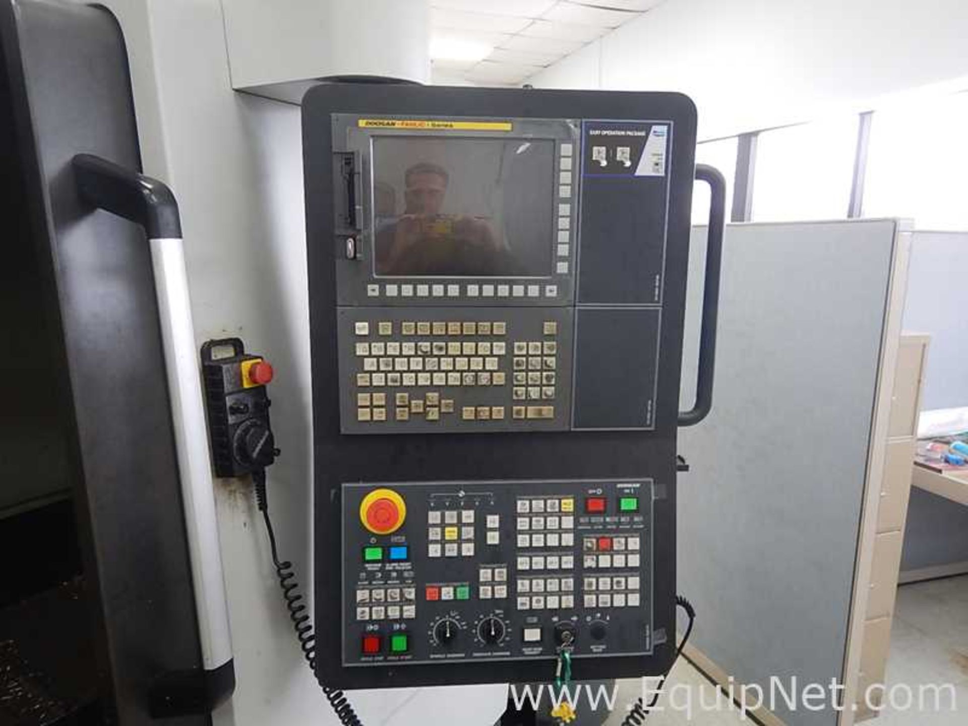 Doosan DNM 5700 CNC Precision Vertical Machining Center - Image 4 of 10
