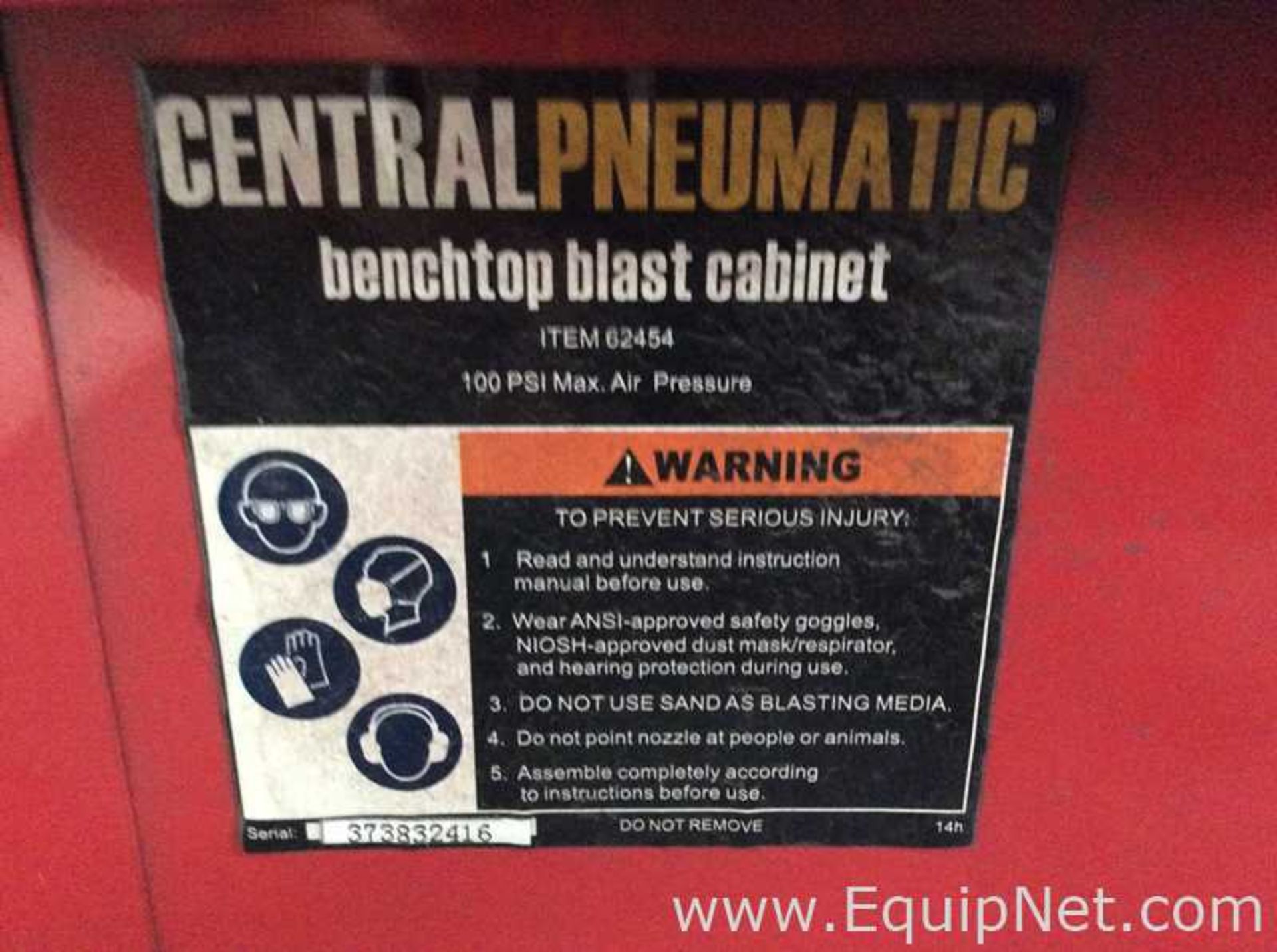 Central Pneumatic 62454 Benchtop Blast Cabinet - Image 4 of 4