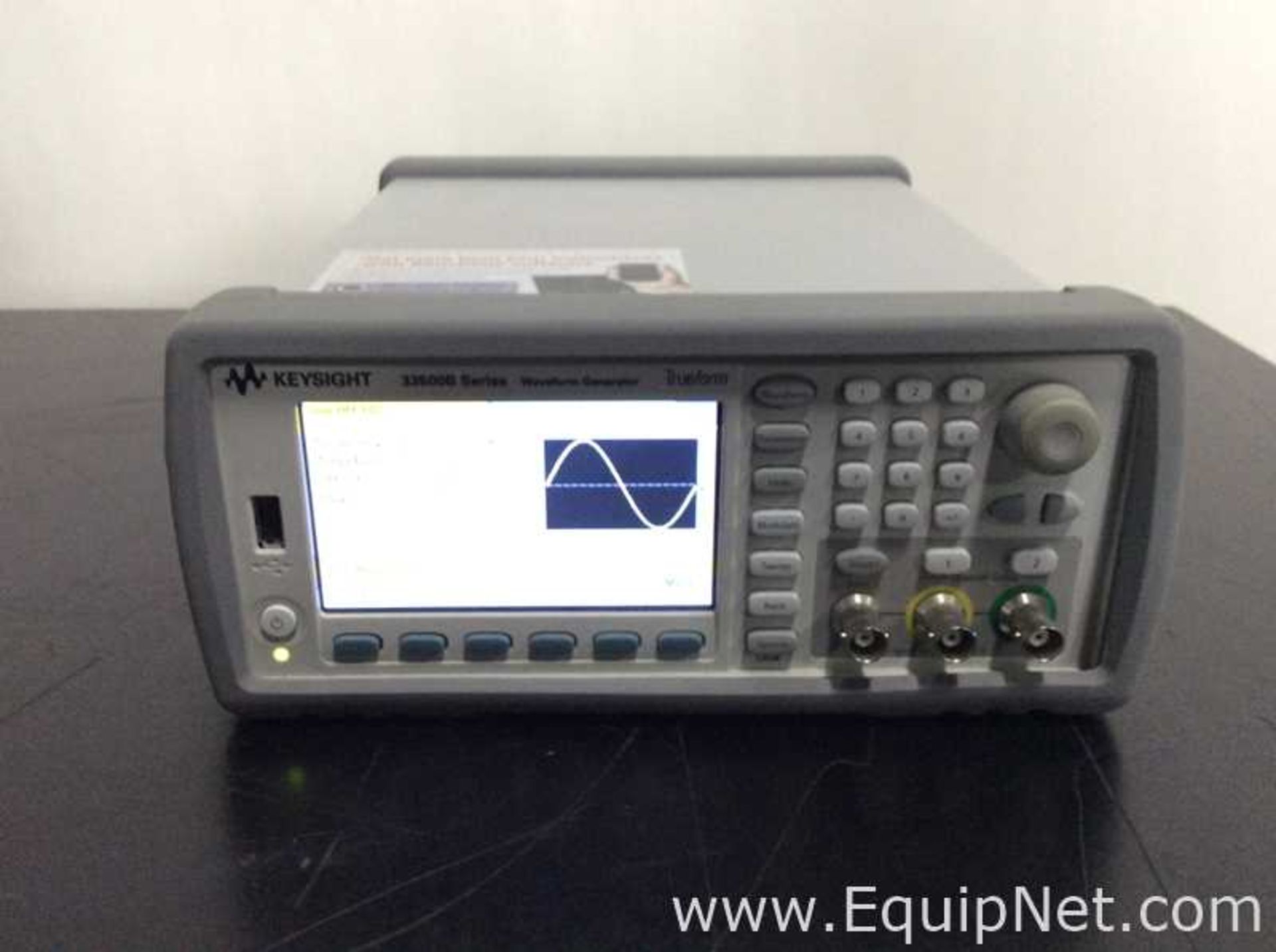 Keysight Technologies 33500B Waveform Generator