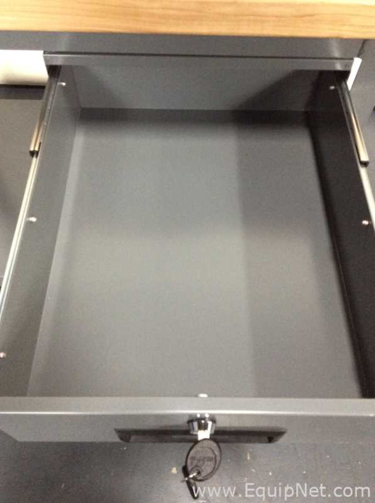 Allegis AC112 Table with Locking Drawer - Image 2 of 4