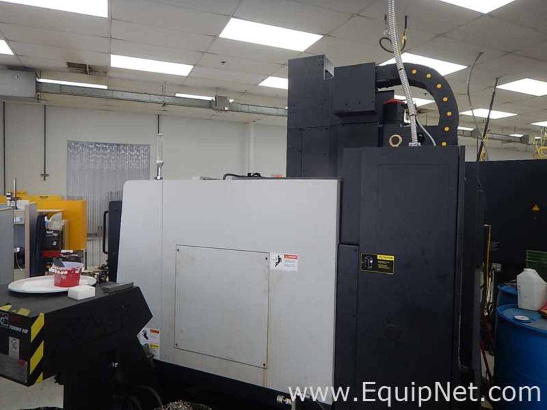 Doosan DNM 5700 CNC Precision Vertical Machining Center - Image 8 of 10