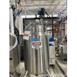 DCI 500 Liter Stainless Steel Pressure Vessel Agitated And On Weigh Cells
