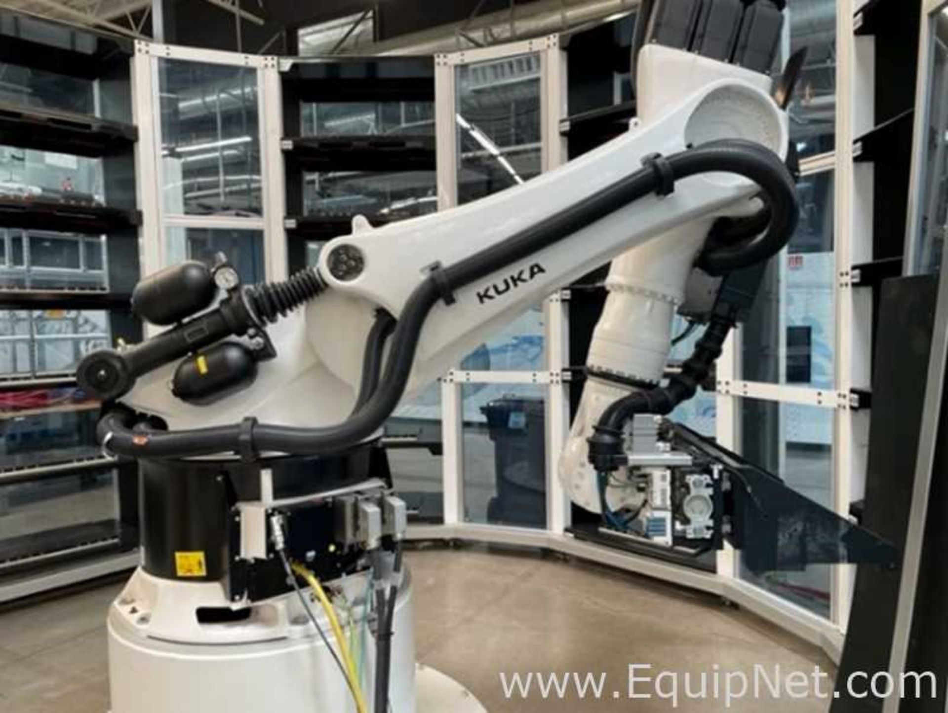 Kuka KR510R3080 6-Axis Robot Arm with Kuka KR C4 Control Unit