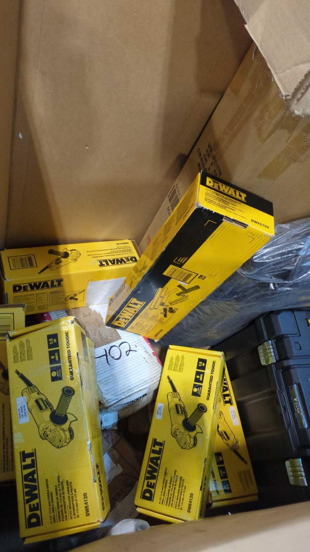 DeWalt tools and more - Image 7 of 9