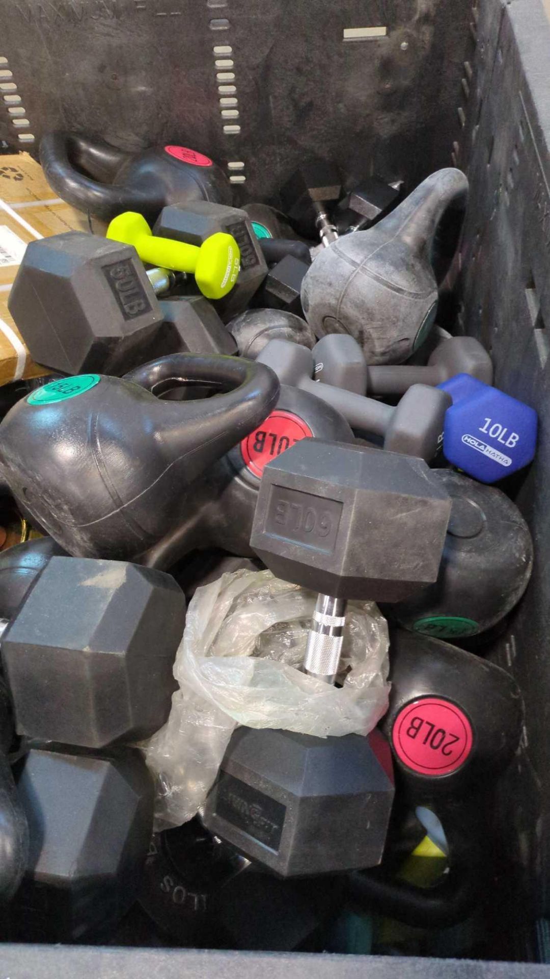 bin of weights - Image 3 of 8