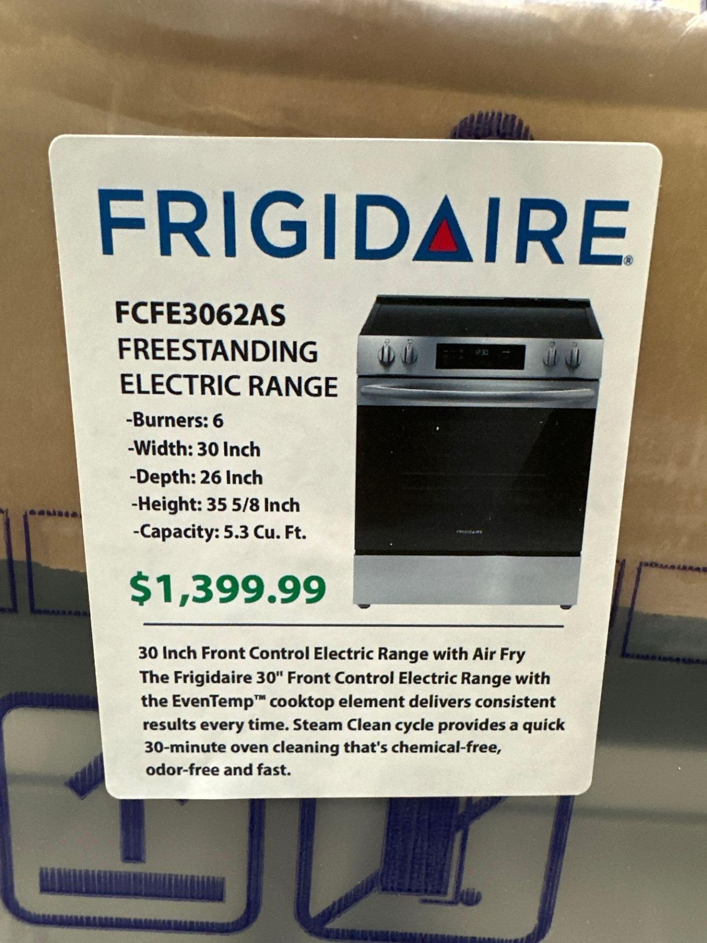 Frigidaire Free standing Electric Range FCFE3062AS