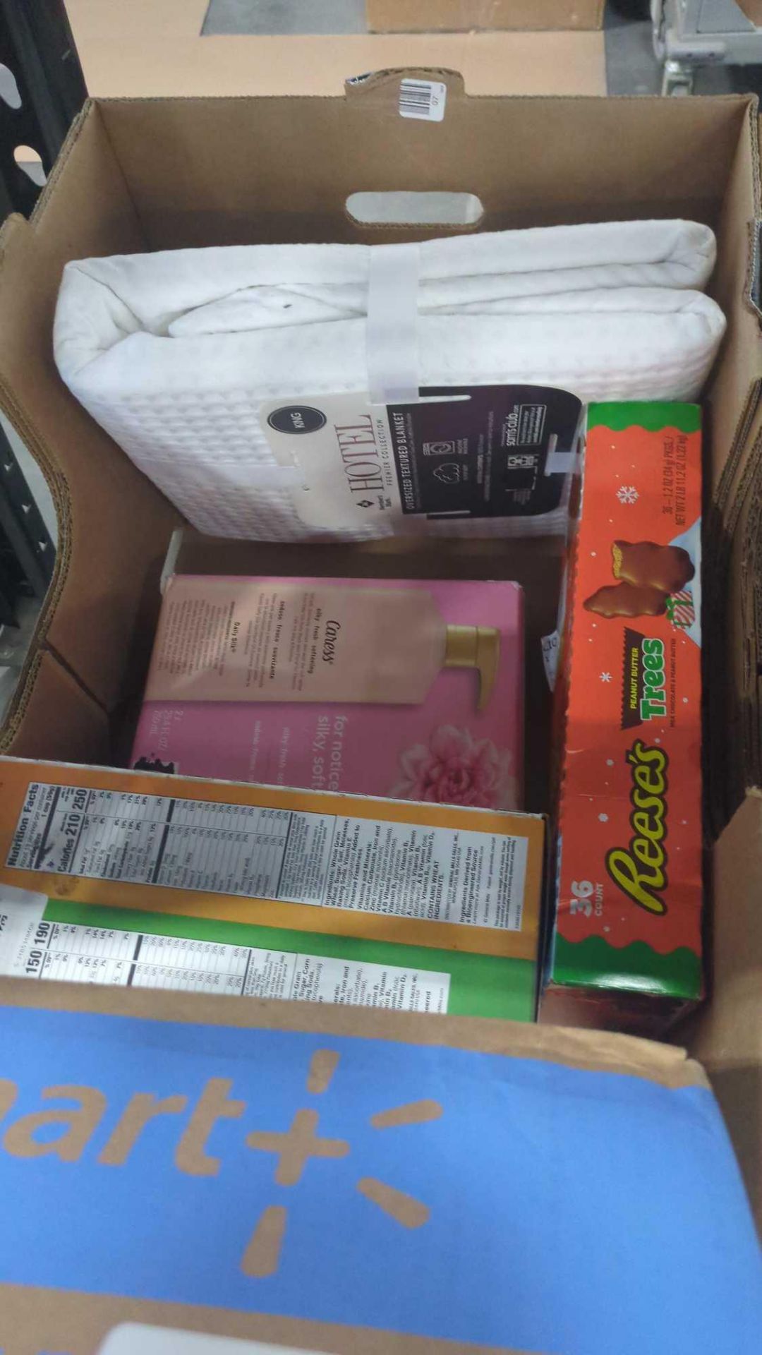 Rolling Rack: big box store items: Chex, Reeses trees, Reynolds liners, Folgers, Hersheys chocolate, - Image 11 of 12