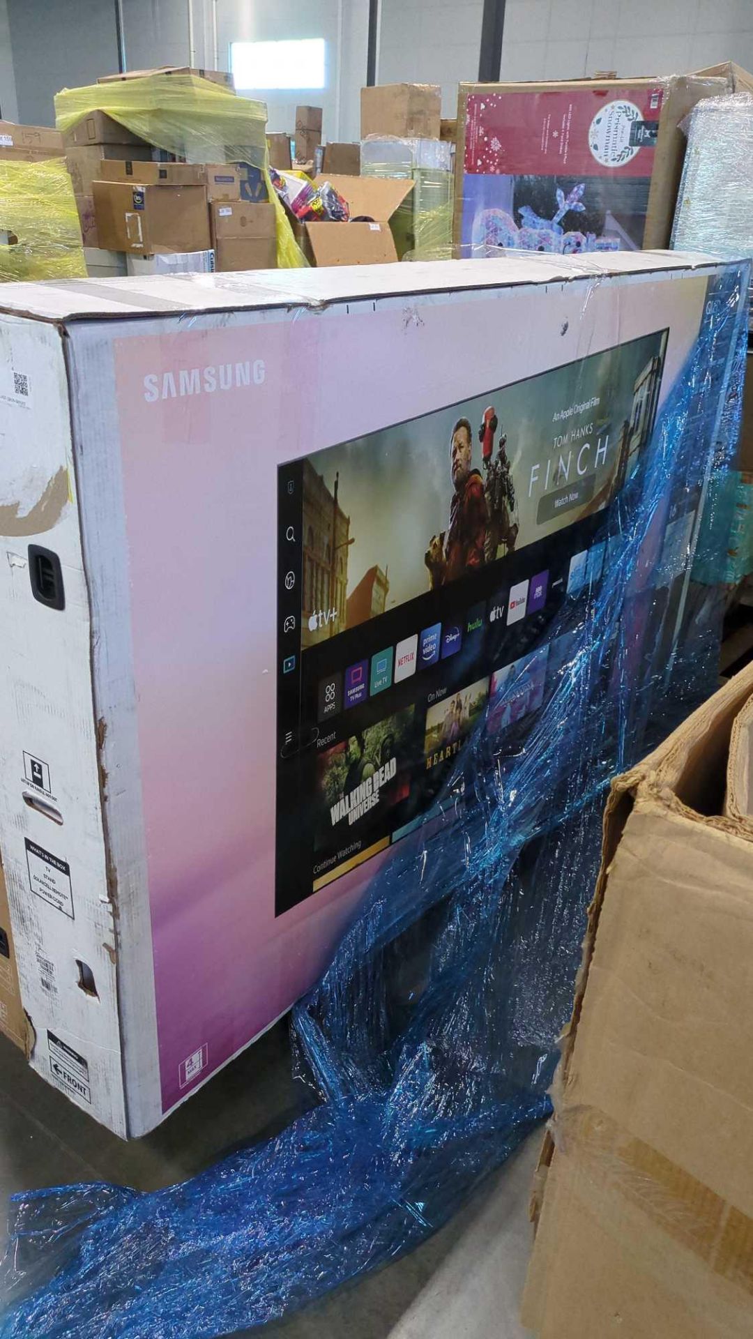 TVS: LG 86", Samsung 85", LG 65", Samsung 55" Used/varying condition with screen issues - Image 8 of 14