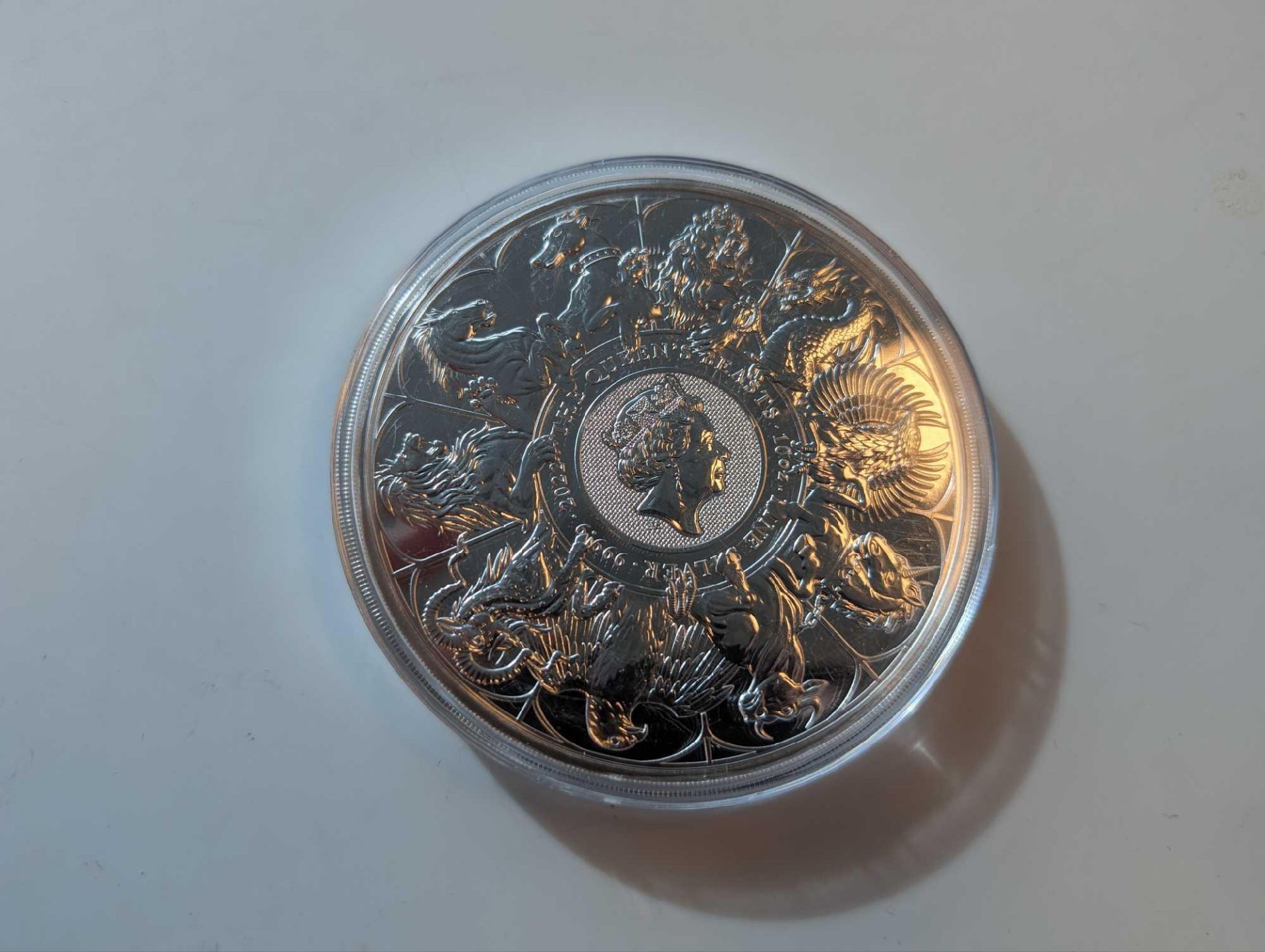 10 oz queen beast to completer coin