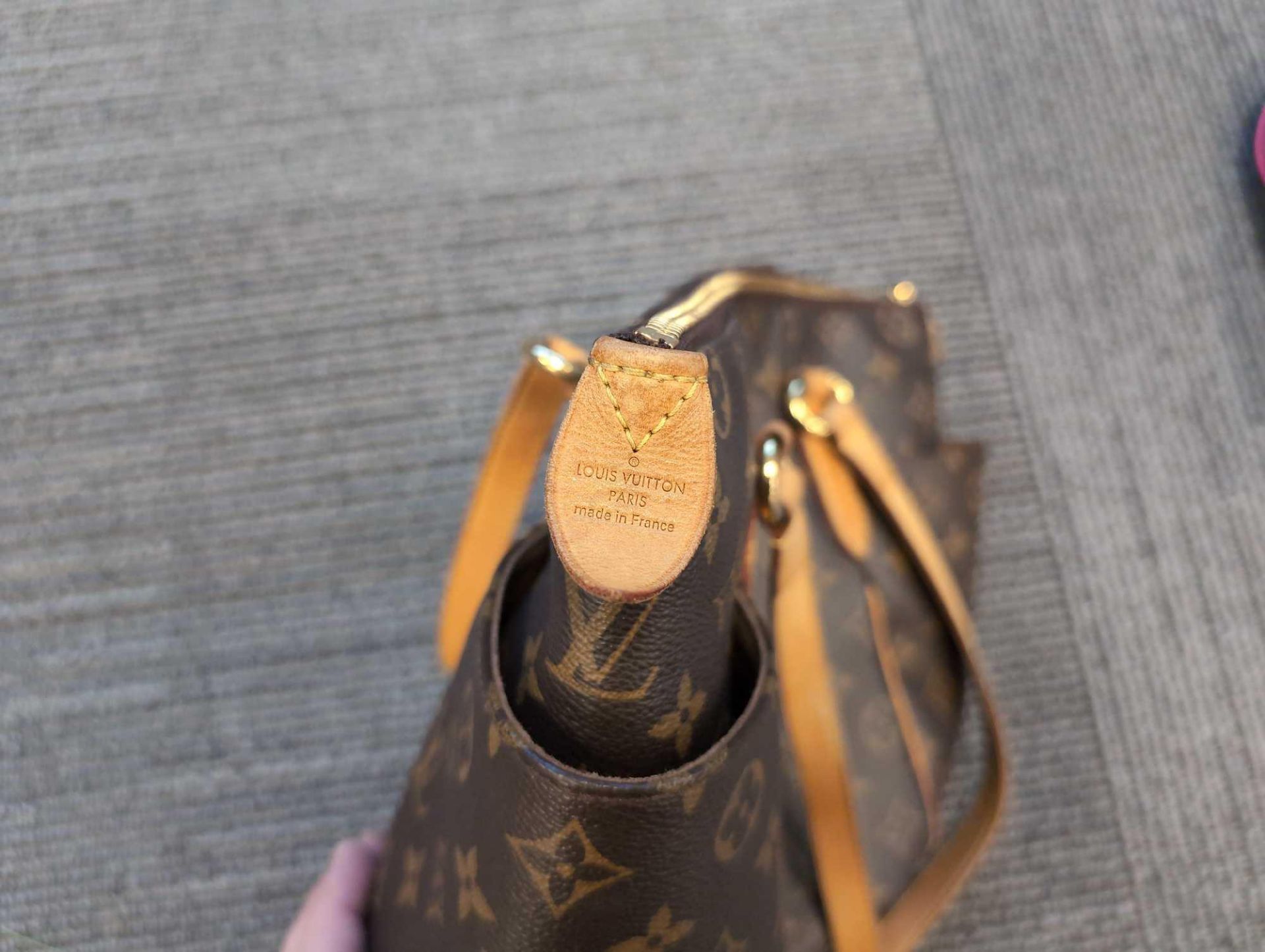 Louis Vuitton Handbag - Image 7 of 8