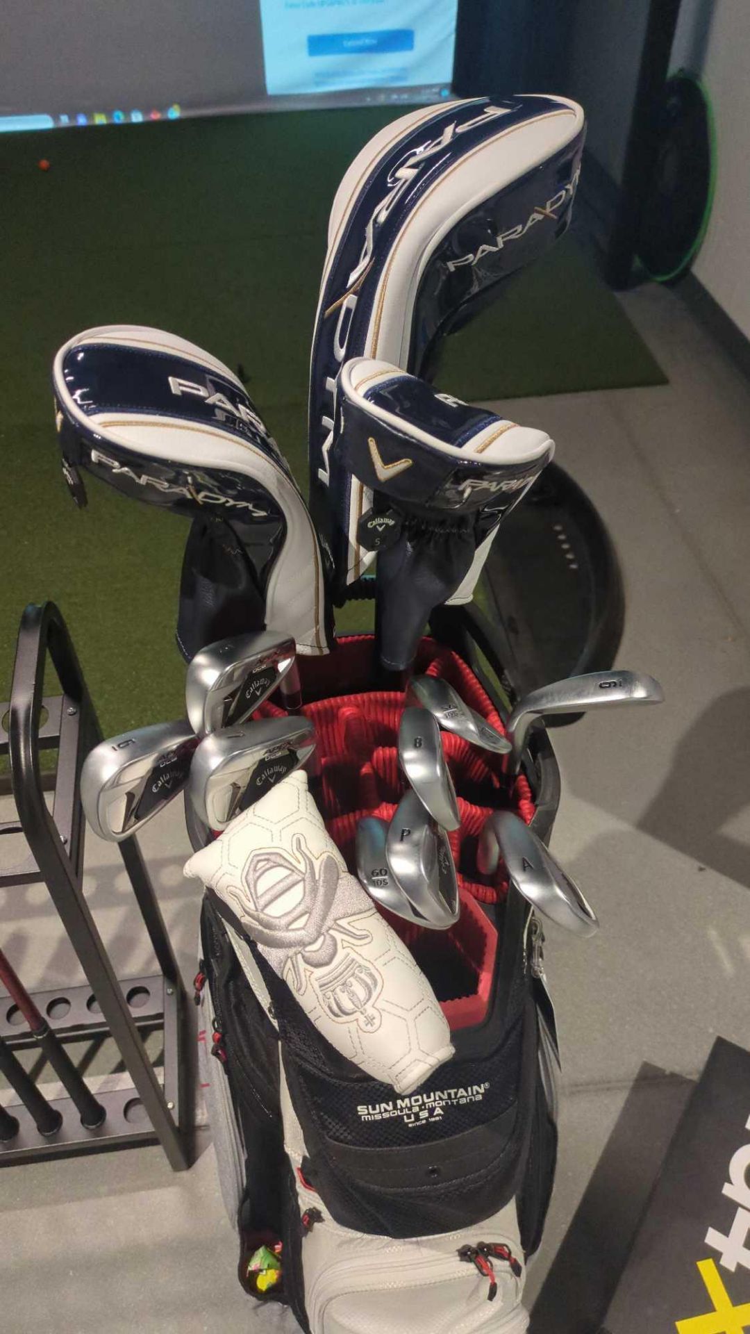 Golf clubs, golf bags, and shoes - Image 4 of 20