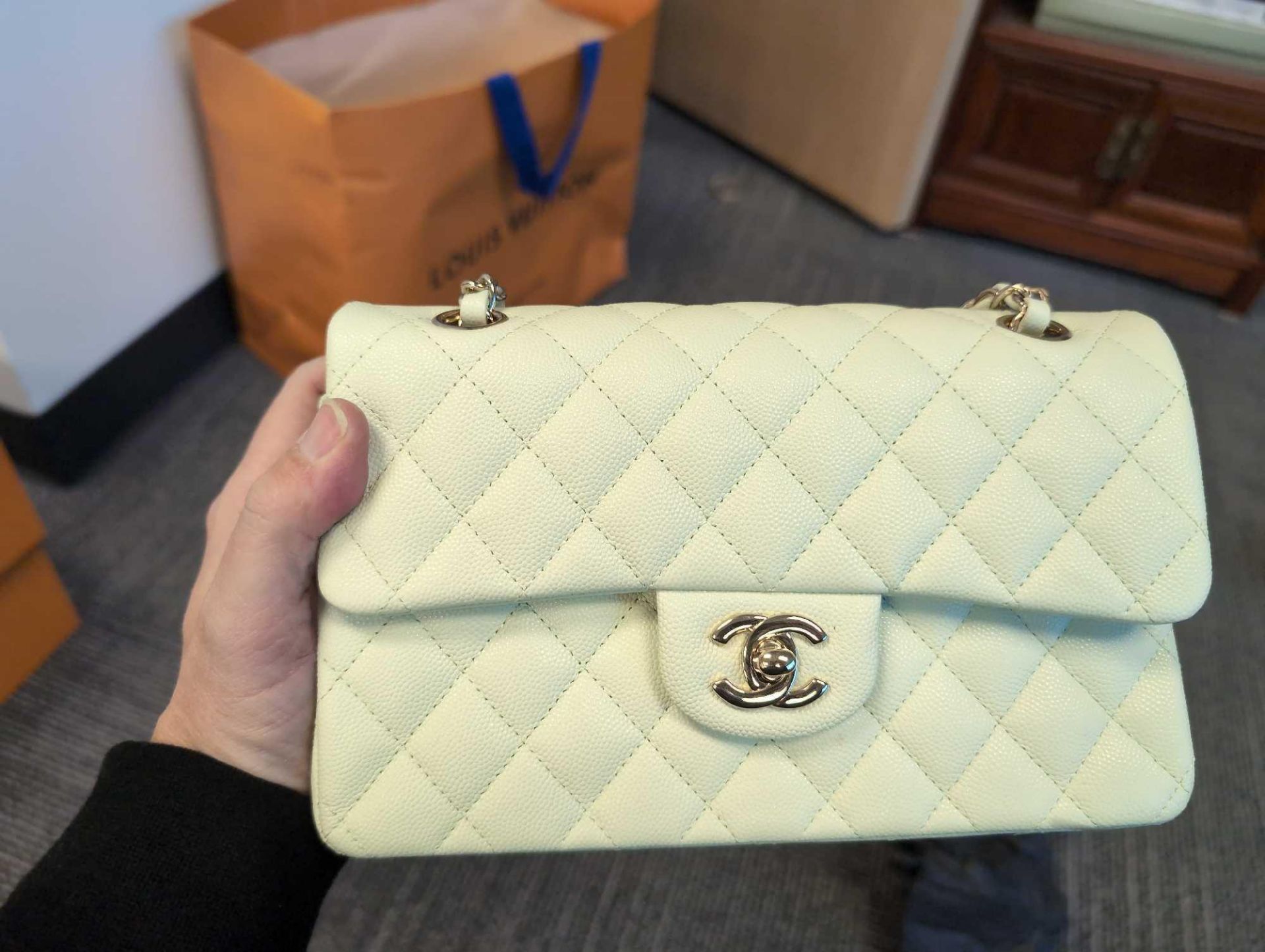 chanel hand bag - Image 2 of 12