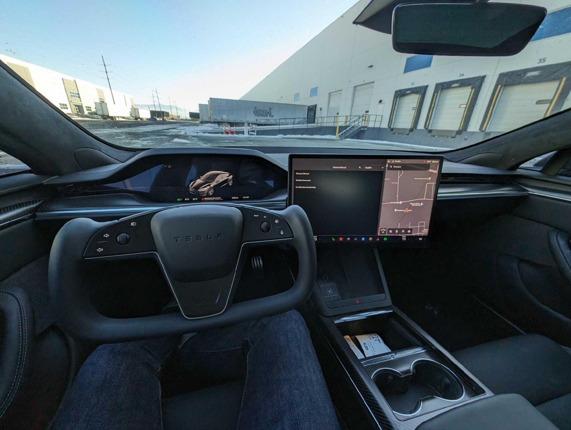 Tesla Model S Plaid - Image 29 of 30