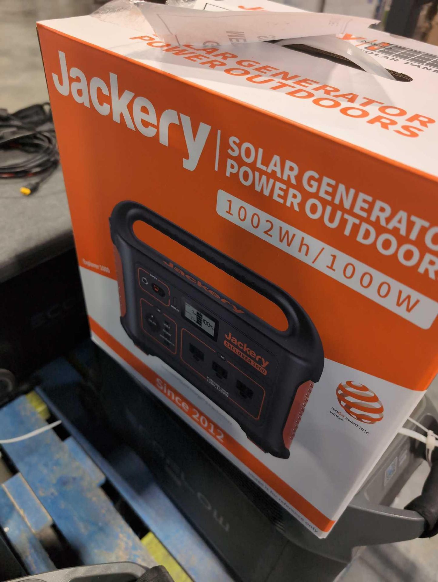 EcoFlow Pro Battery and systems, Jackery, new, some used, one with minor damage - Image 11 of 12