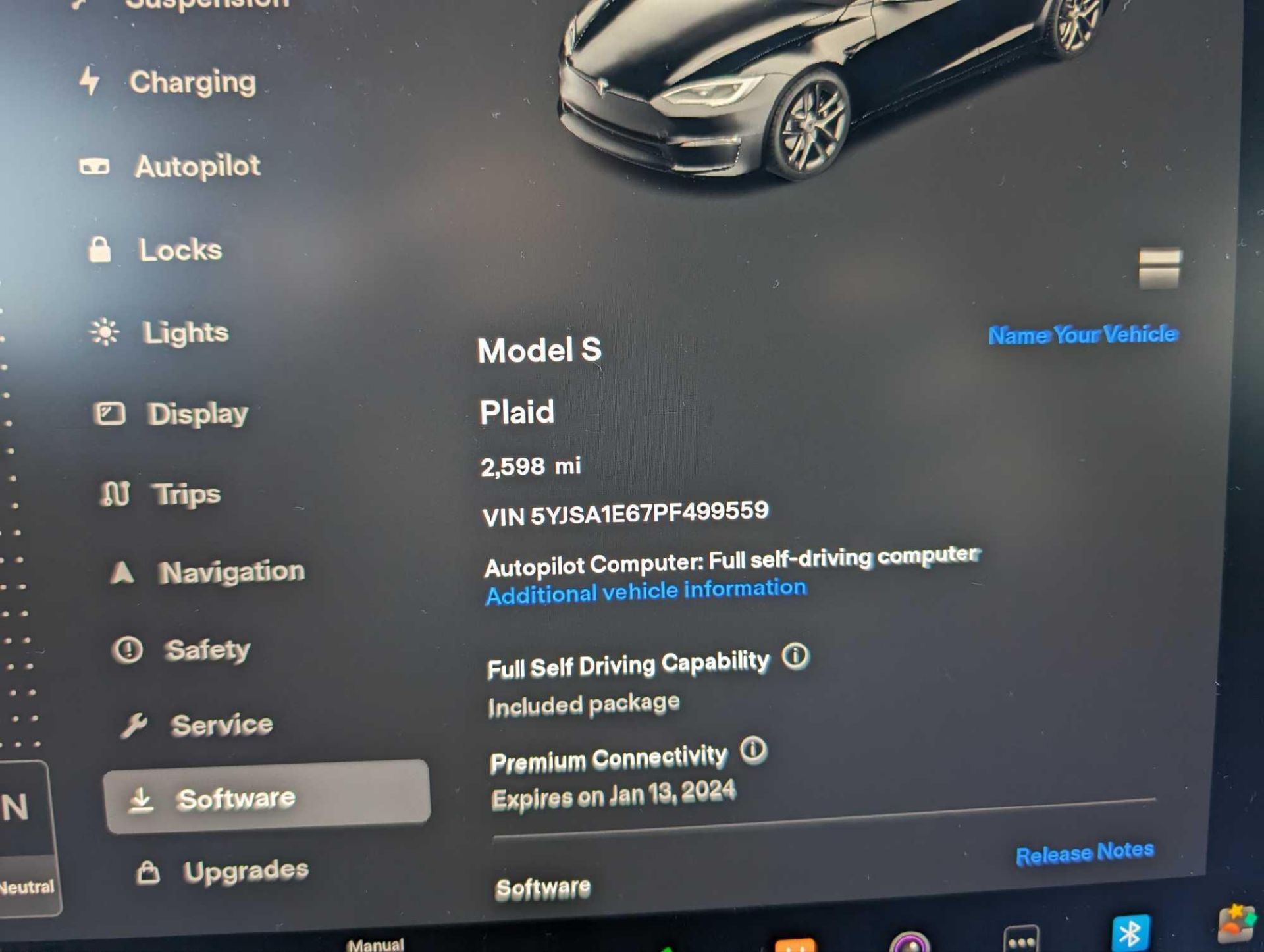 Tesla Model S Plaid - Image 27 of 30