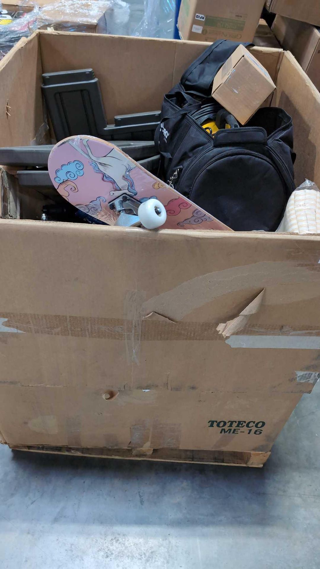 razor electric scooter, hilana, allegro portable ventilator 12-in axle blower, skateboard - Image 9 of 9