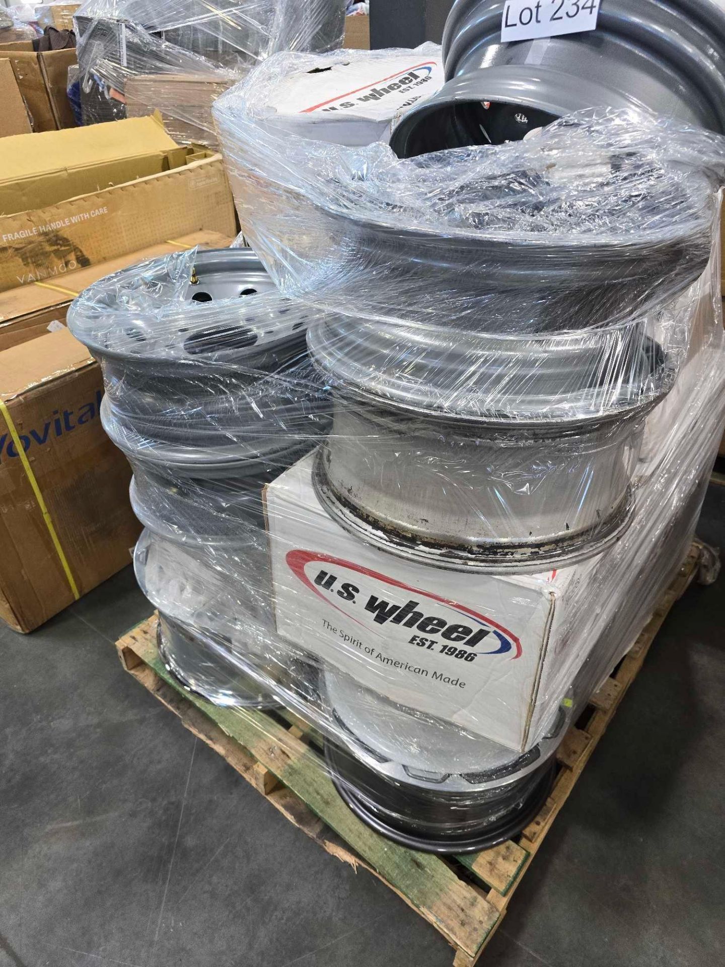 Pallet of Rims - Image 2 of 4