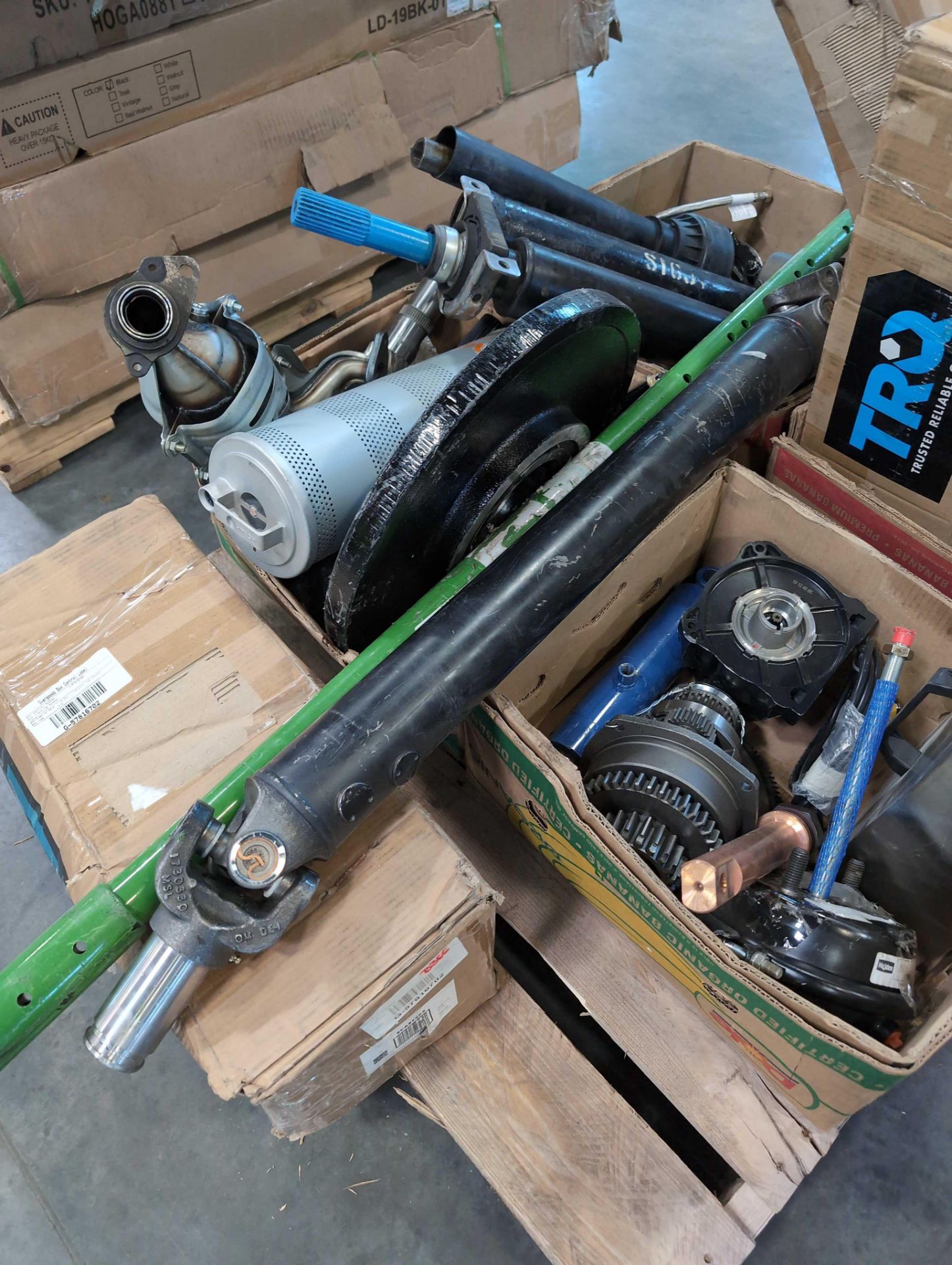 (2) pallets electric tiller, telescope, and misc industrial and auto - Image 13 of 17