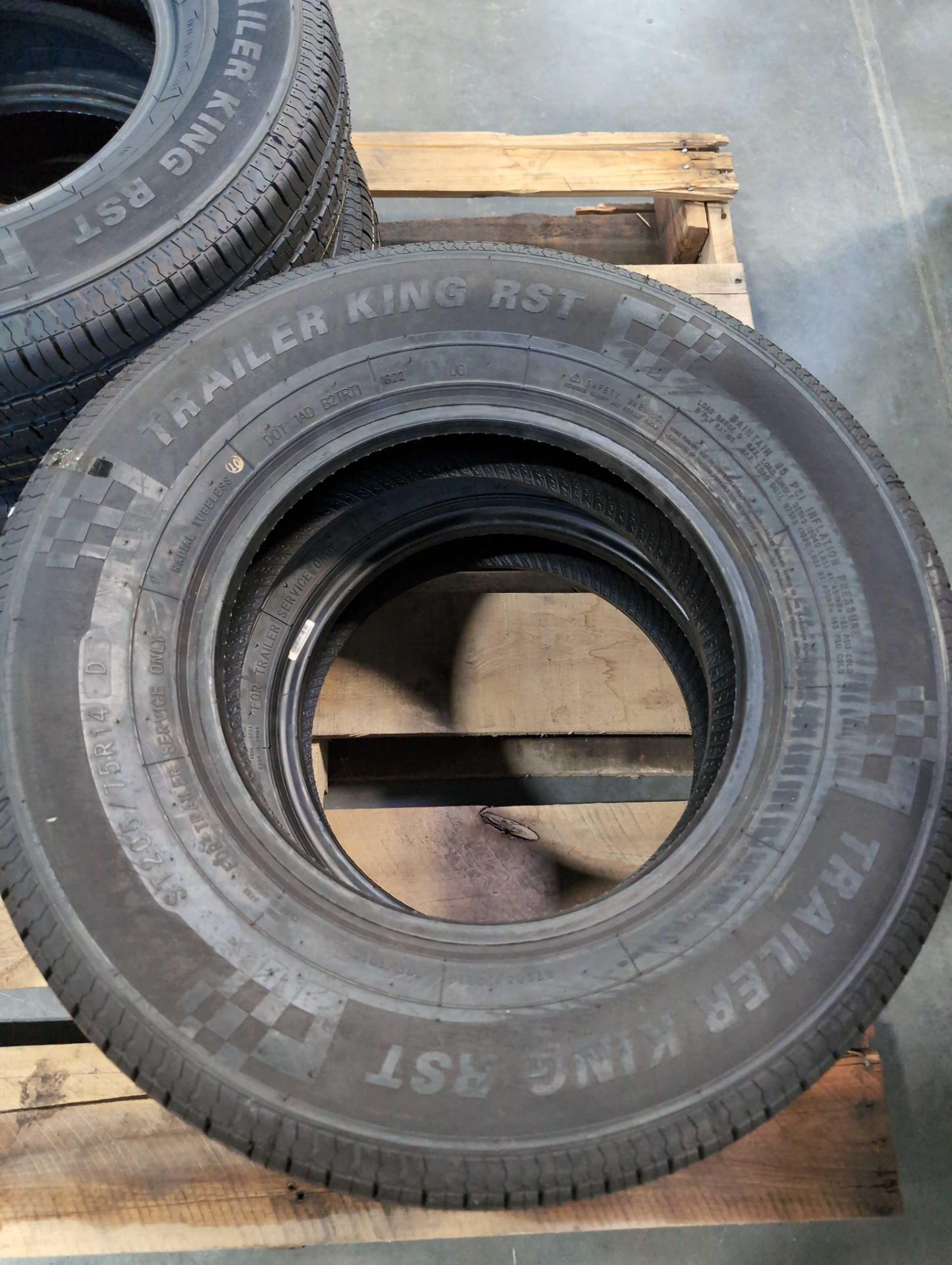 Tires:Trailer King RST 205 75R15, Trailer King 75R14 - Image 3 of 5