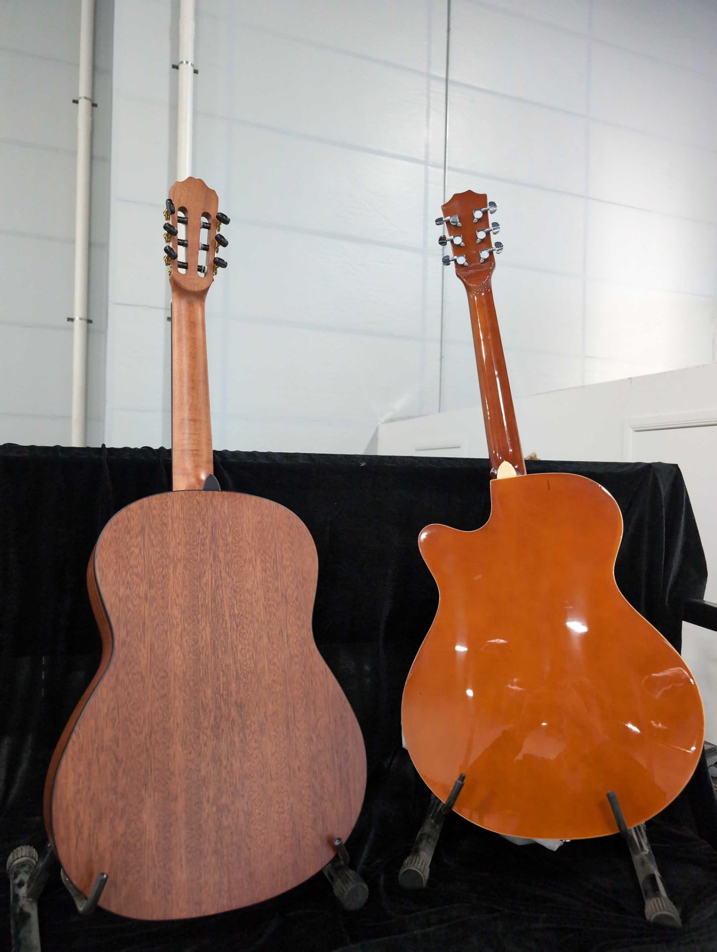 acoustic cutaway in classical guitar - Image 9 of 9