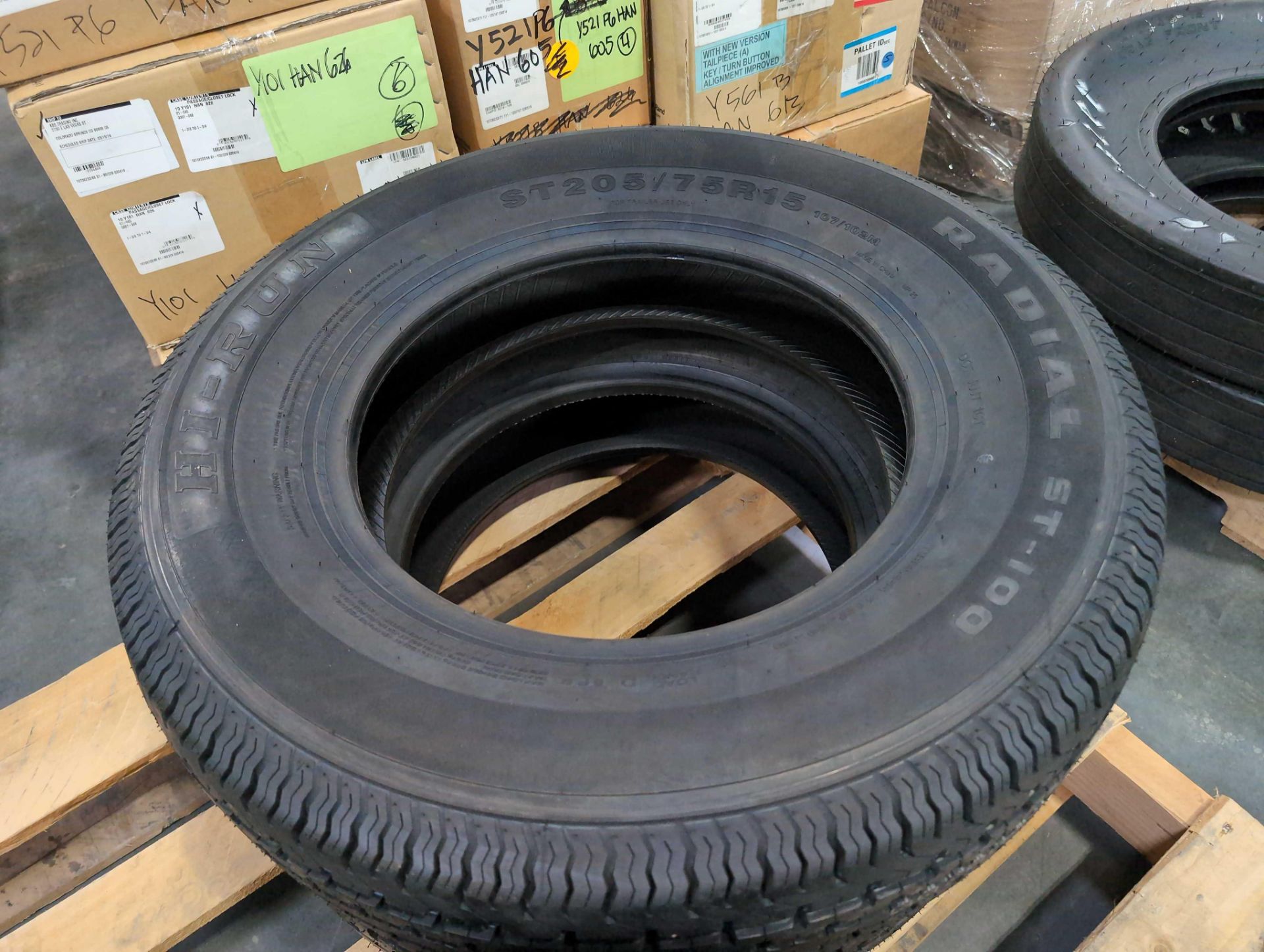 Free country d107 tires and radial st100 high run tires - Image 4 of 6