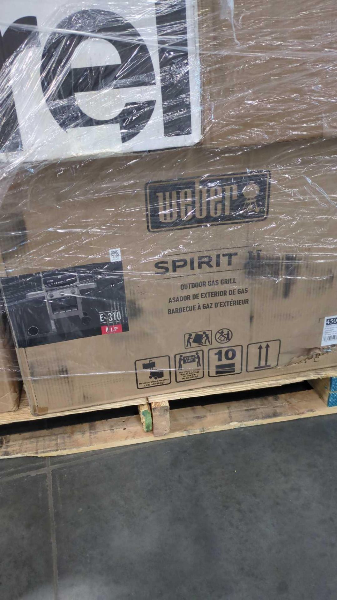 Weber Spirit Grill E-310 LP, works, pillow, air distribution box, le Crueset, thumbport, savoy house - Image 3 of 19
