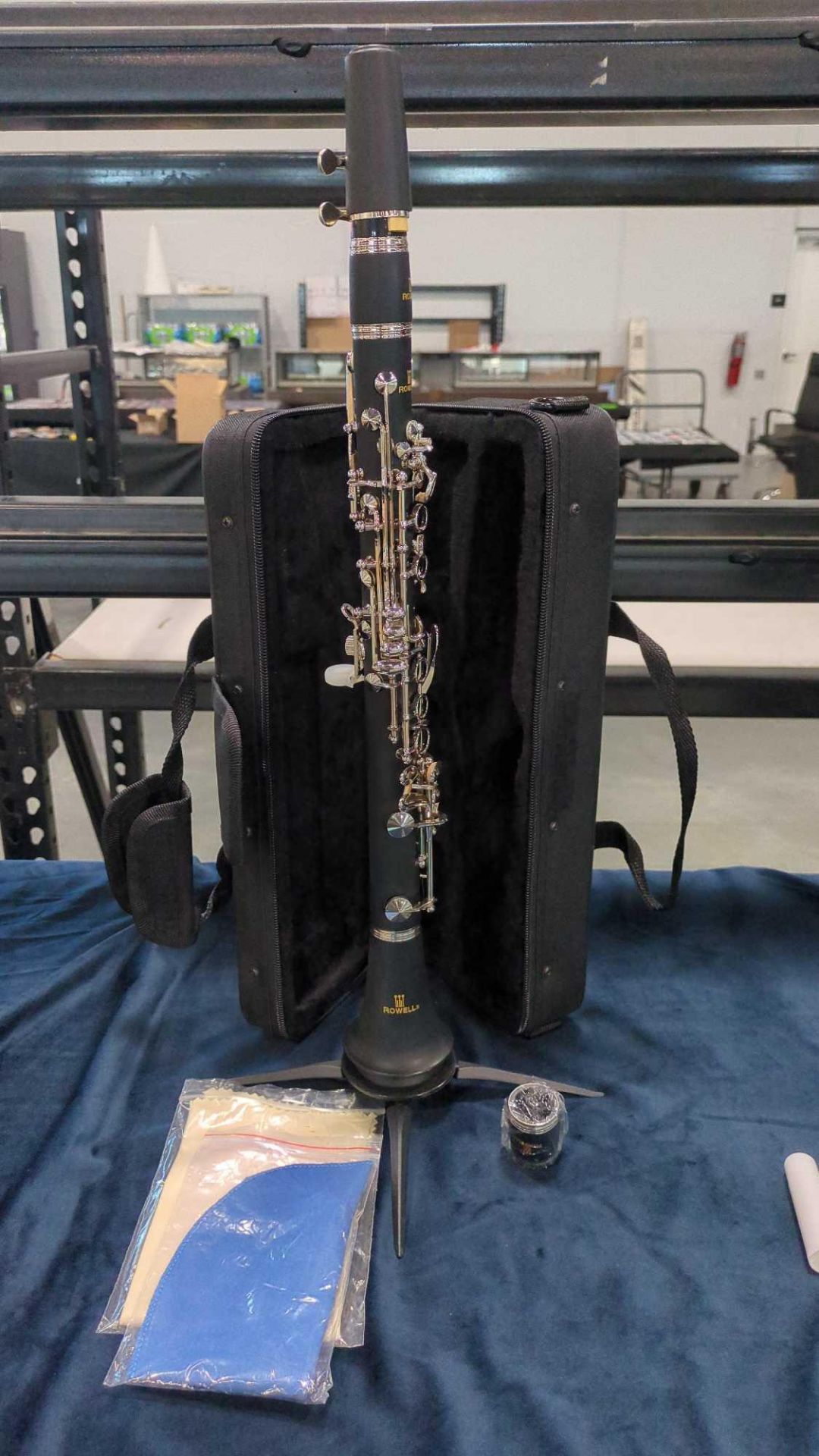 Jr. Clarinet w/ stand - Image 3 of 4