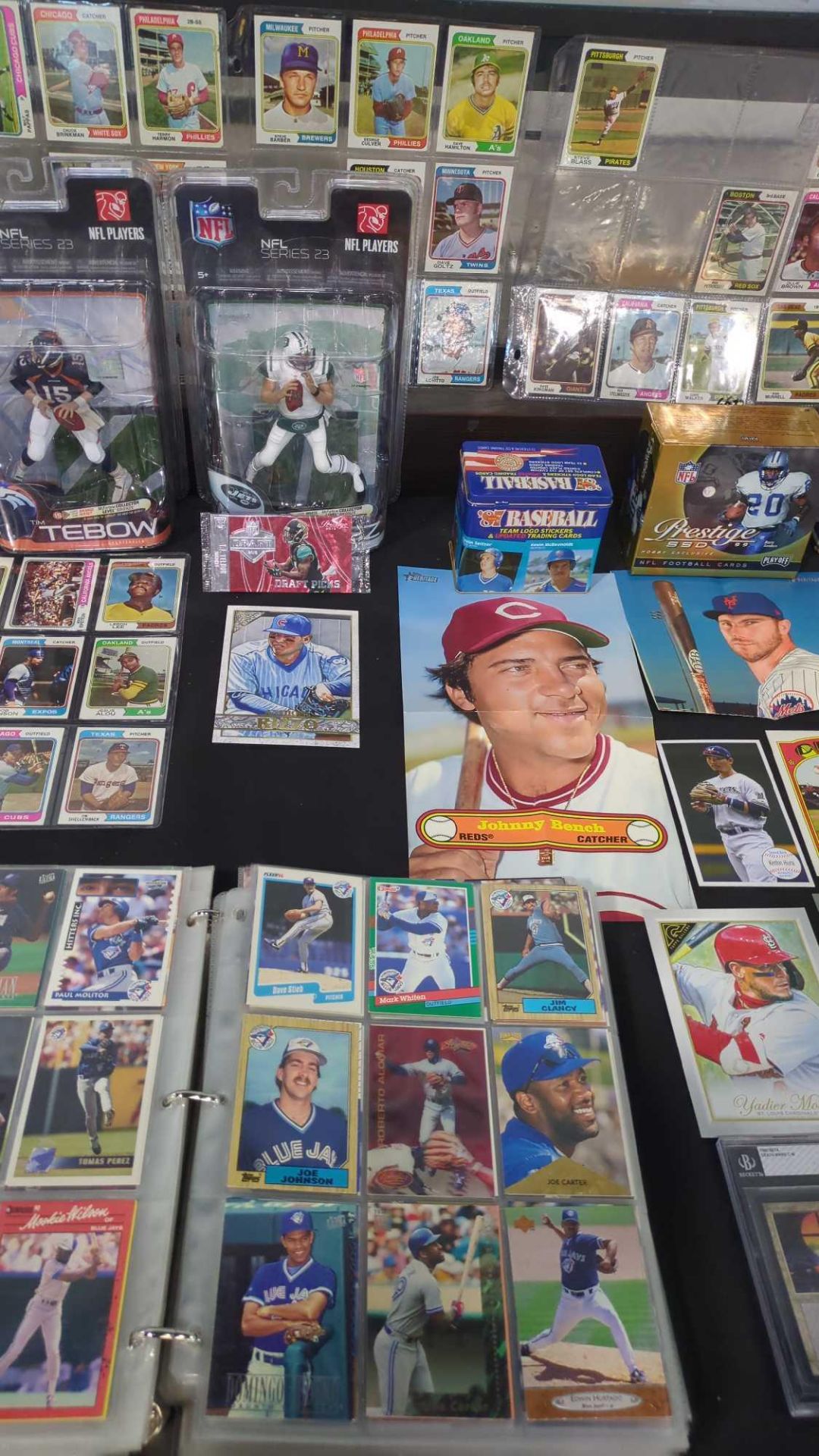 vintage baseball cards and sports memorabilia - Image 4 of 13